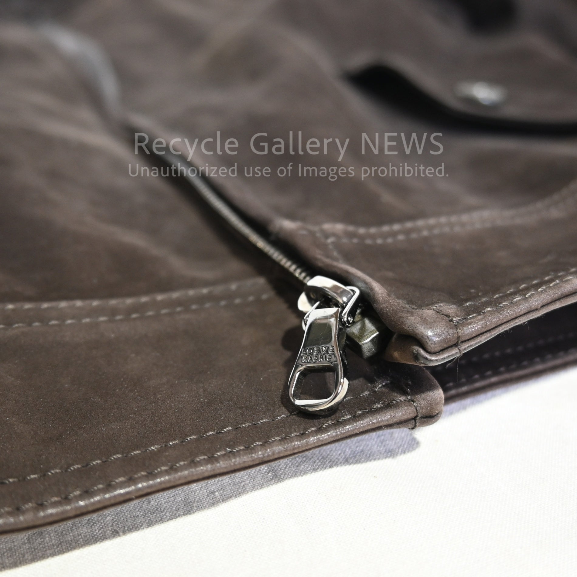 LOEWE Men's Suede Leather Jacket Dark Brown Stuart Vevers / ロエベ メンズ スエード レザー ジャケット 牛革 焦茶 ダークブラウン スチュアート・ヴィヴァース