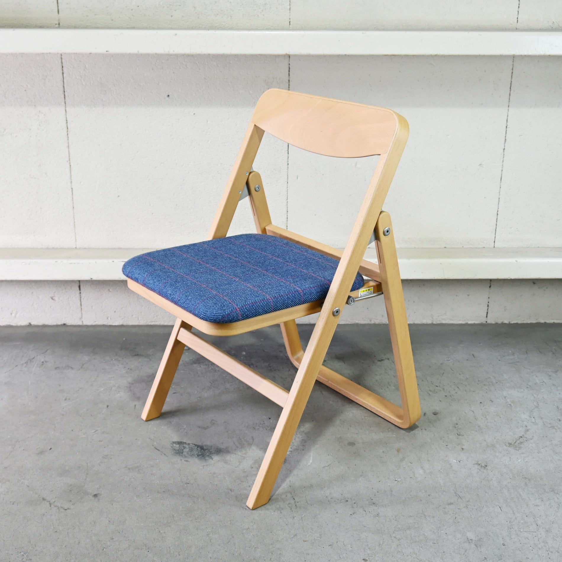 Tendo Folding chair T-3229WB-NT Japan Molded plywood / 天童木工 フォールディングチェア 折りたたみ椅子 廃盤シート張地布 日本 成形合板 木材