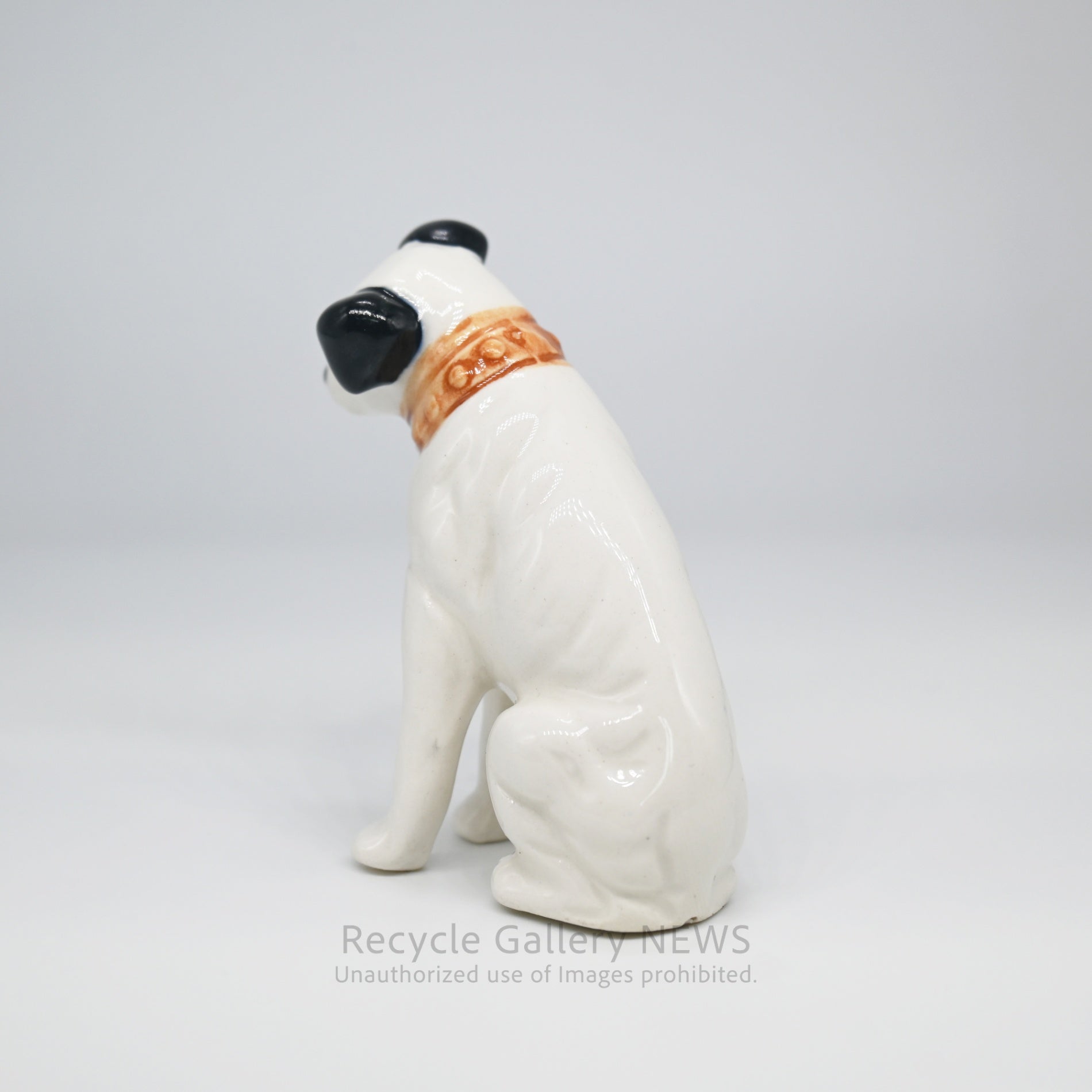 His Master's Voice "Nipper" Hand-Painted Ceramic Dog Figurine Miniature Victor White / 『主人の声』ビクター犬 ニッパー ハンドペイント 陶器フィギュリン ミニチュア オブジェ 犬の置物 オーディオ レトロ 白