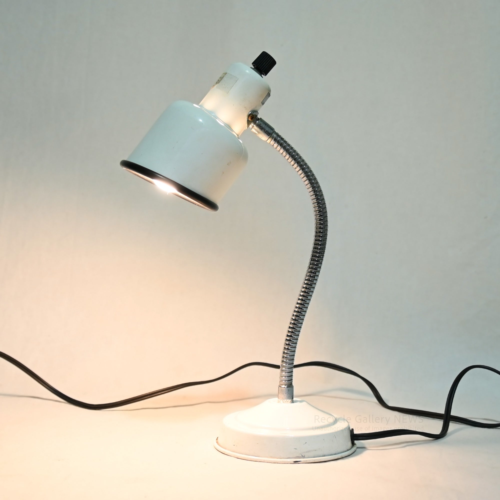 Tokyo Metal Industry Co., Ltd. Desk Light Japan Vintage Showa-Retro / 東京メタル工業株式会社 デスクライト 日本 ヴィンテージ 昭和レトロ