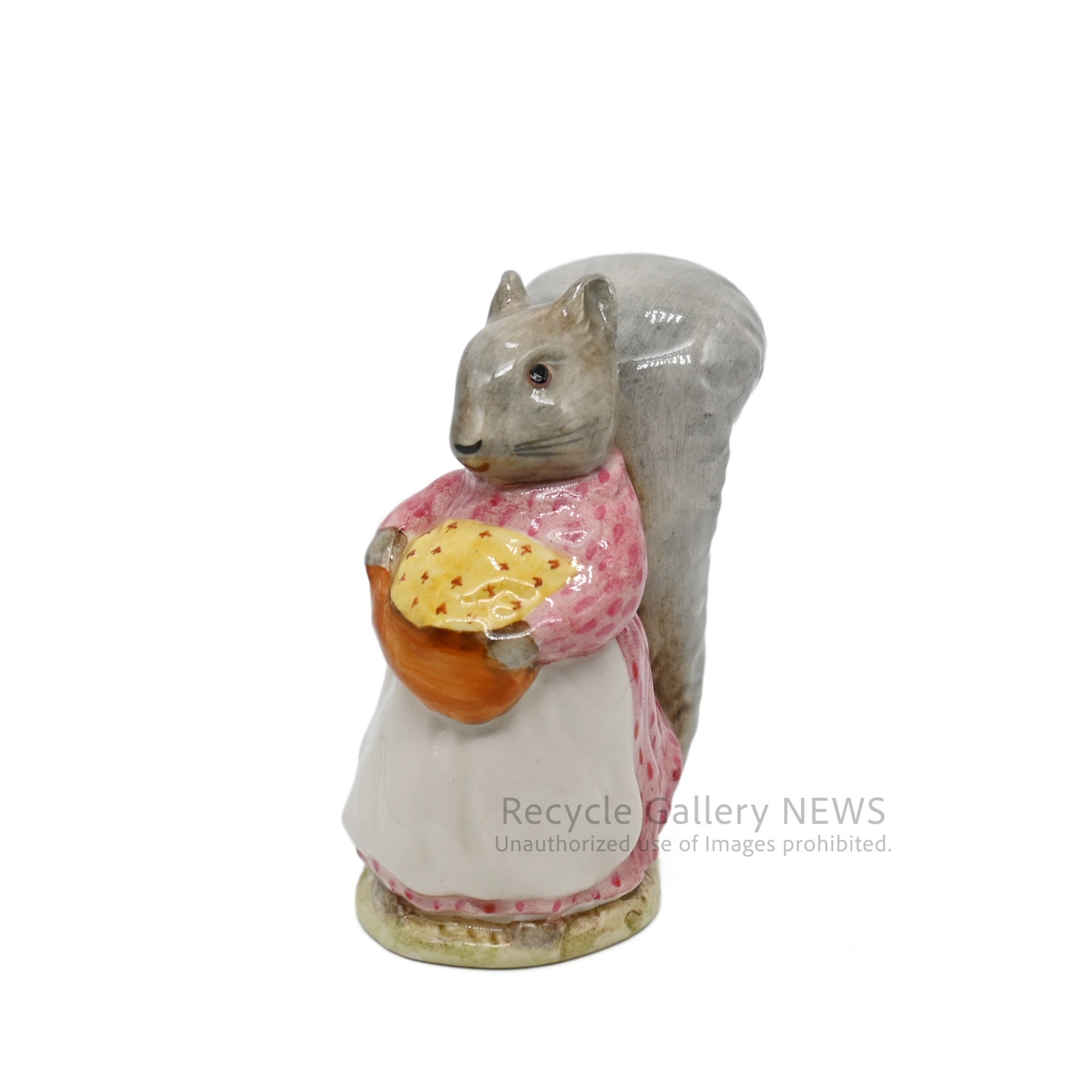 Beswick Peter Rabbit Timmy Tiptoes Goody Ceramic Figurine Gray Squirrel / ベスウィック ピーターラビット つまさきティミー グッディ 陶器 フィギュリン ハイイロリス