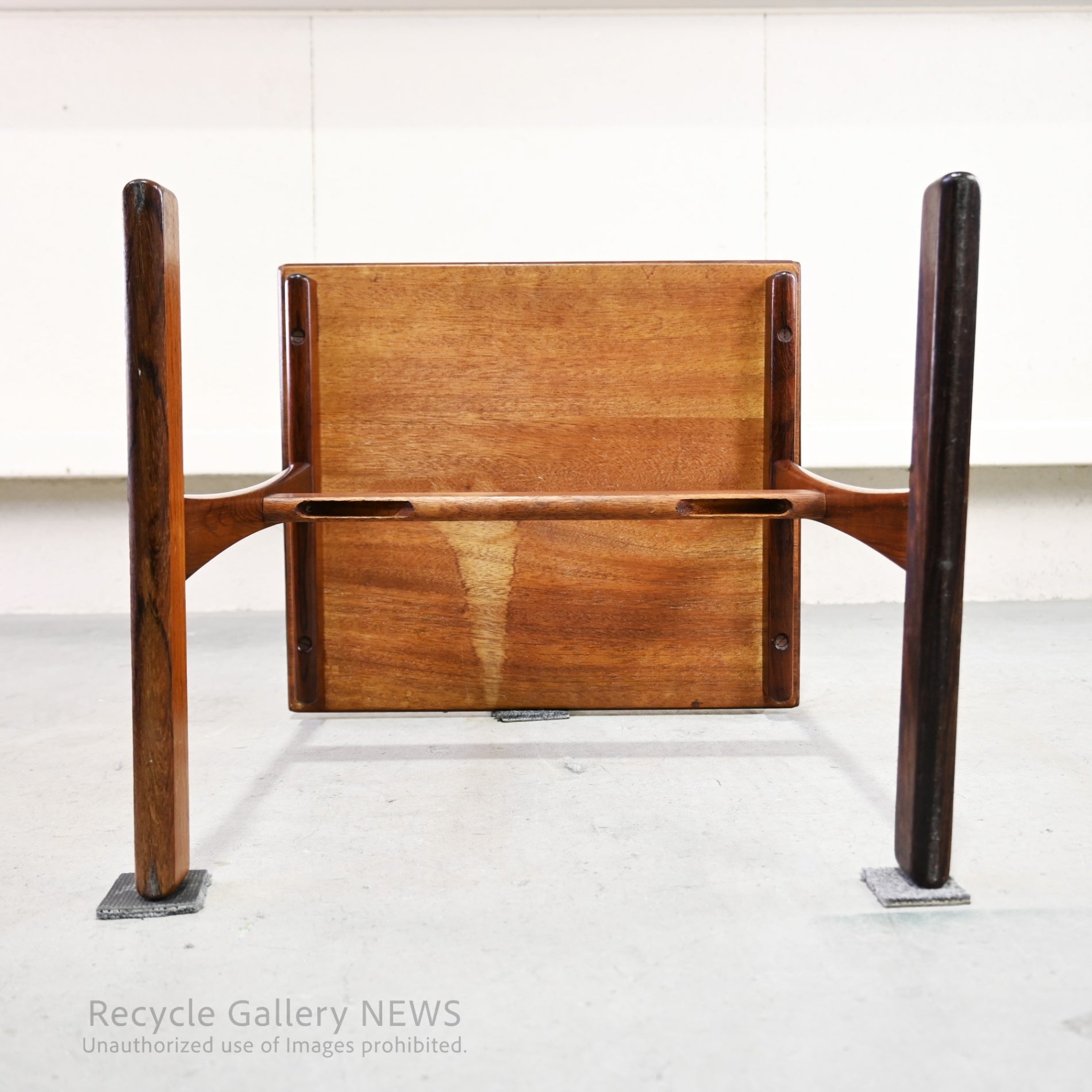 Danish Rosewood Tile Top Nesting Tables Scandinavian Modern  Mid-Century Modern / ローズウッド タイルトップ ネストテーブル デンマーク 北欧モダン  ミッドセンチュリー