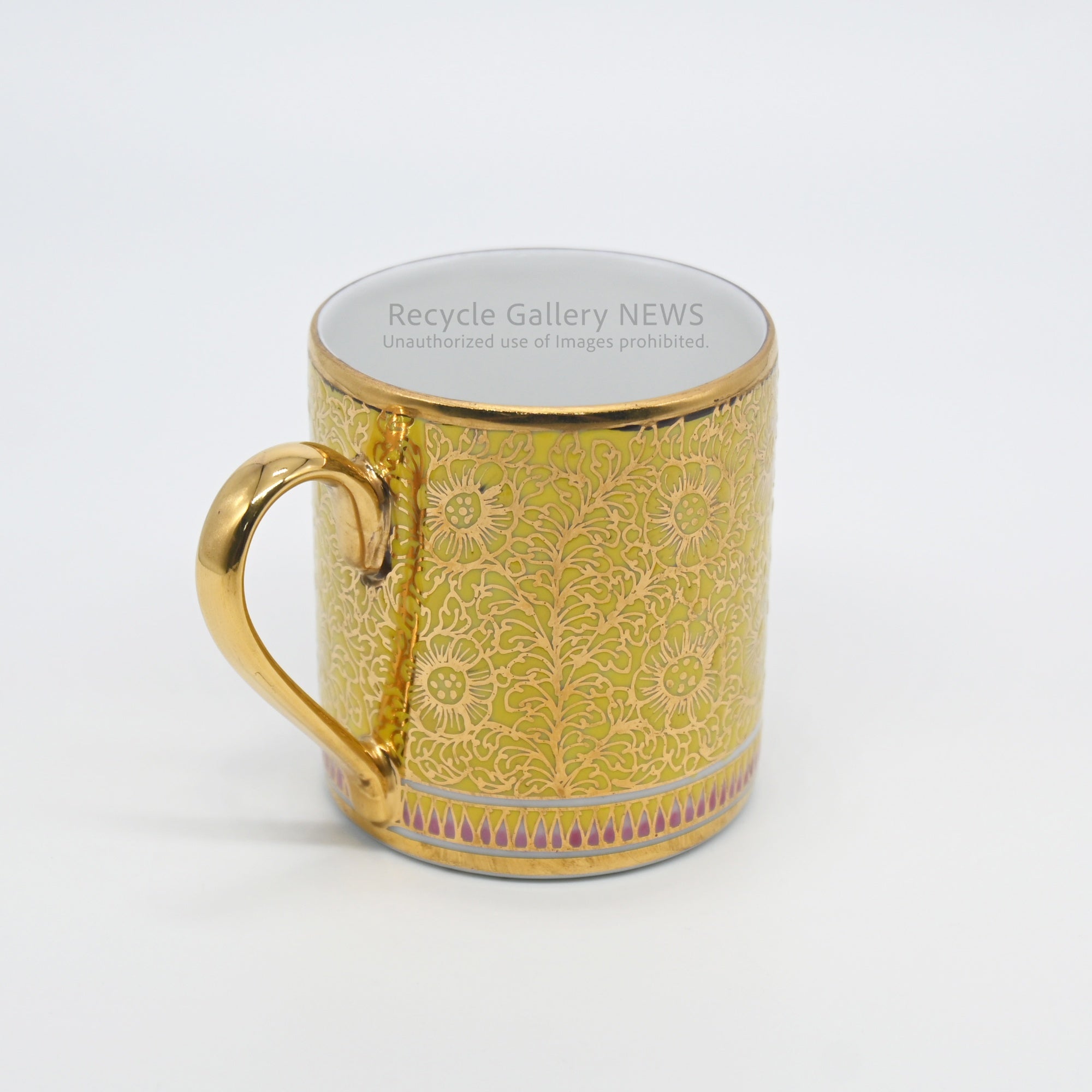 Thai Benjarong Cup & Saucer Gold Gilding Exotic Style Yellow / タイ陶磁器 ベンジャロン焼き C&S 金彩 エキゾチック イエロー