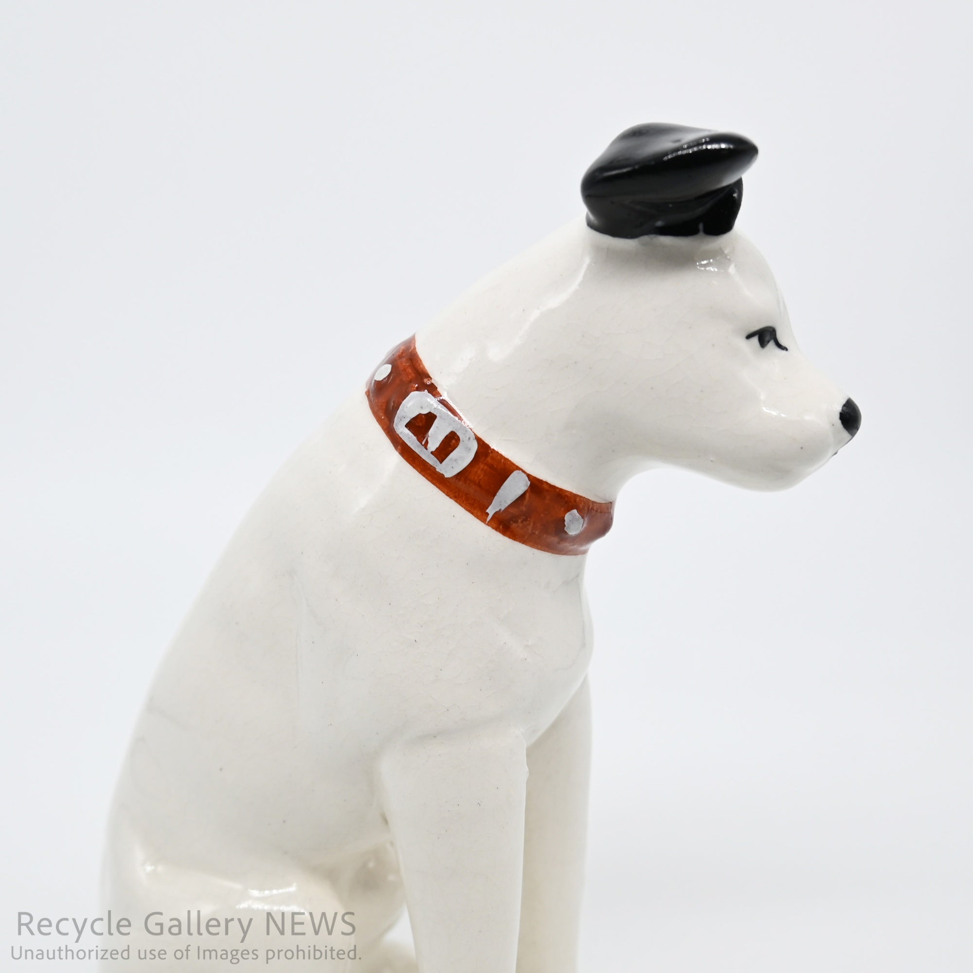 His Master's Voice "Nipper" Hand-Painted Ceramic Dog Figurine Miniature Victor White / 『主人の声』ビクター犬 ニッパー ハンドペイント 陶器フィギュリン ミニチュア オブジェ 犬の置物 オーディオ レトロ 白