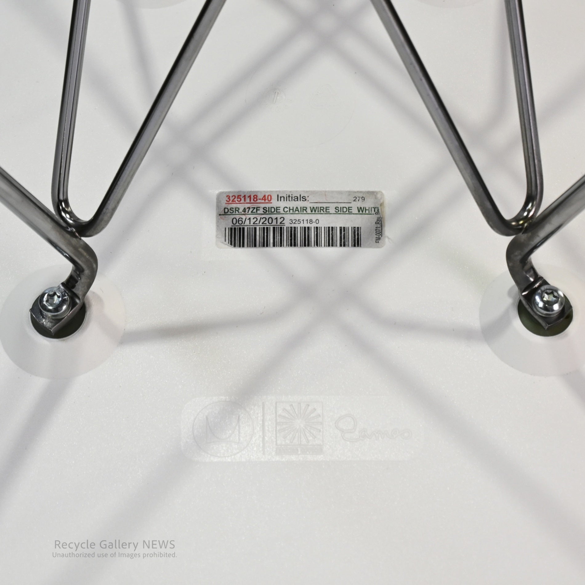Herman Miller Eames DSR Side Chair with Wire Base American Mid Century Modern Designer Furniture Polypropylene / イームズシェルサイドチェアDSR ワイヤーベース デザイナーズ アメリカ ミッドセンチュリー ポリプロピレン