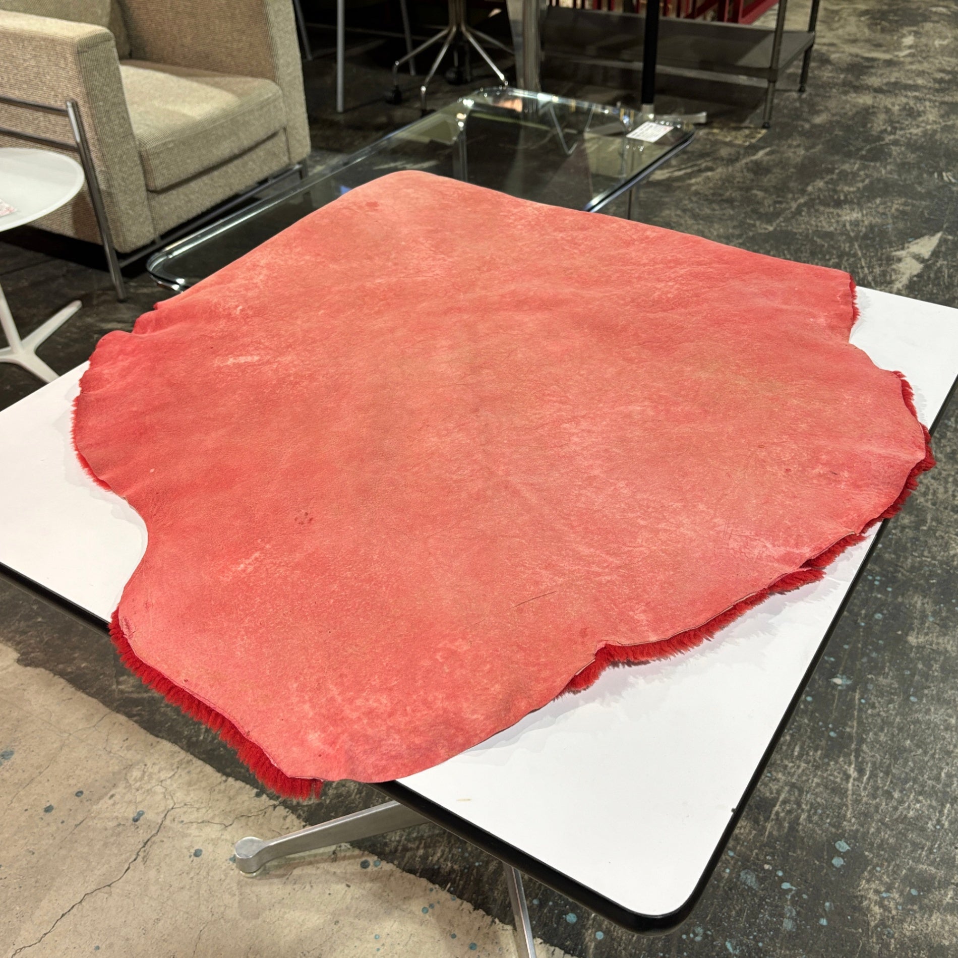 Red sheepskin rug / ムートンラグ 赤 羊 絨毯
