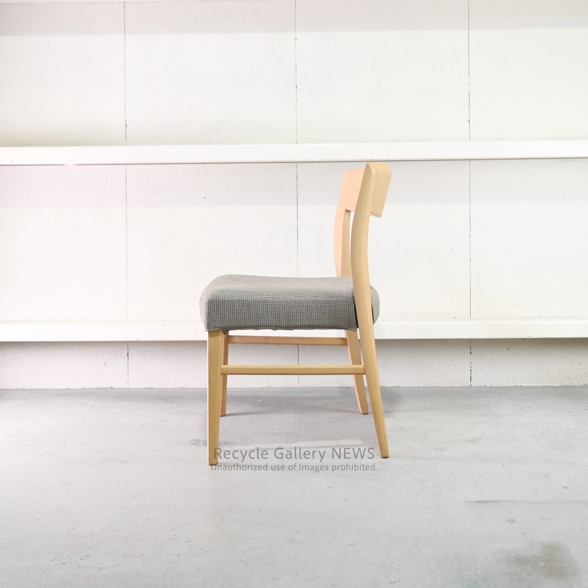Karimoku Wooden Chair Japanese Scandinavian Inspired Natural Design / カリモク 椅子 木製 日本 北欧テイスト ナチュラルデザイン