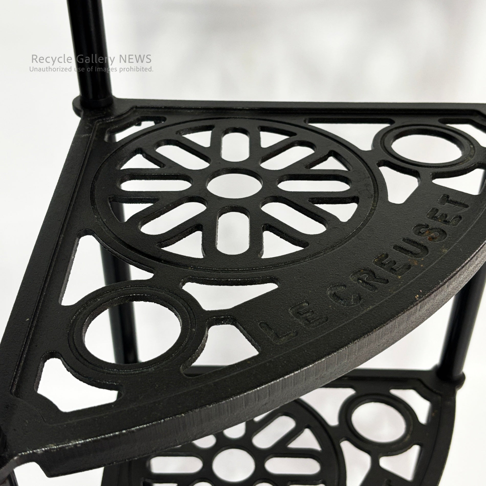 LE CREUSET 5-Tier Pot Stand Pan Rack / ル・クルーゼ 5段 ポットスタンド 鍋ラック