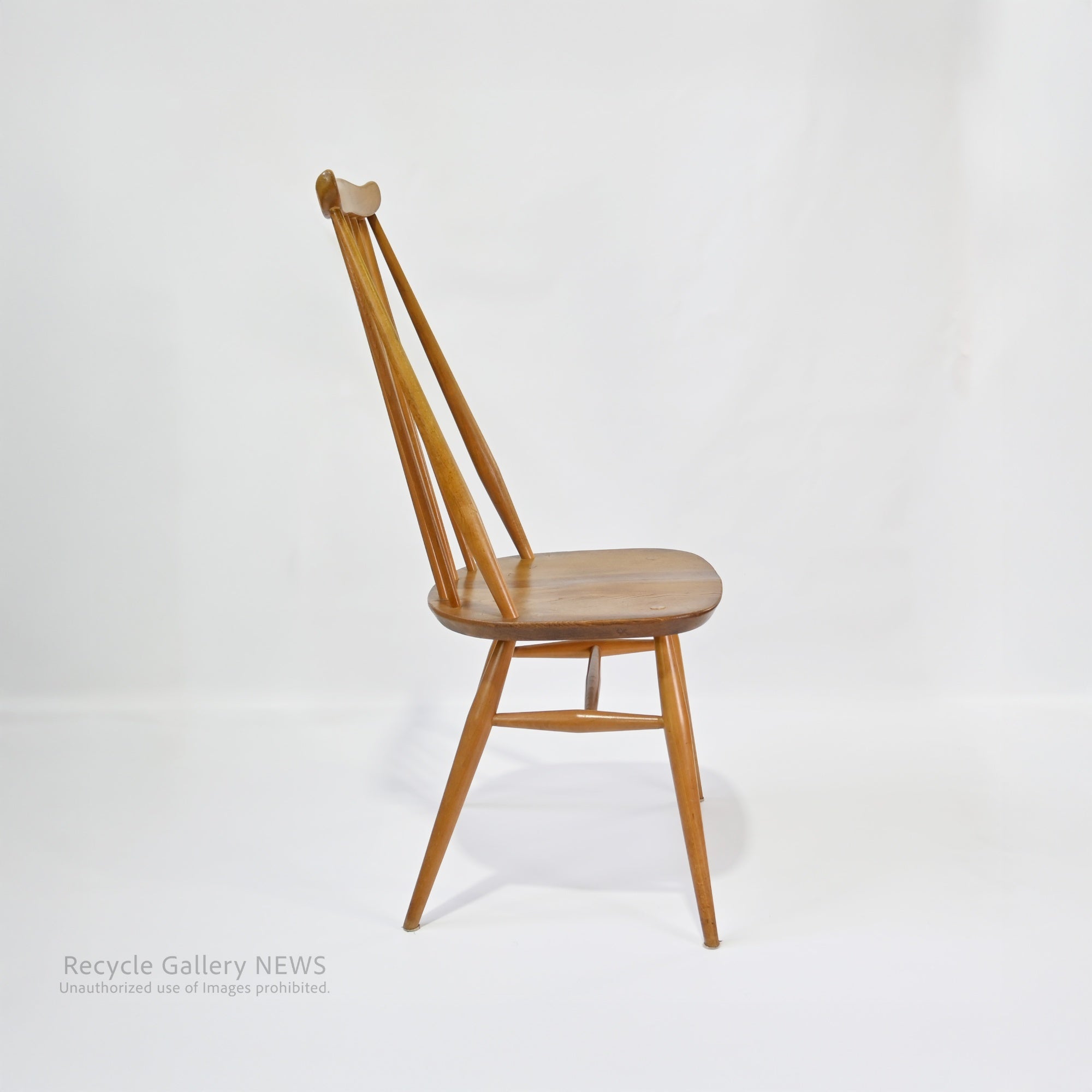 Ercol Ercol Goldsmith Chair British Elm Wood Traditional Craftsmanship Matches Scandinavian Design / アーコール ゴールドスミスチェア イギリス ニレ材  職人技 北欧モダン