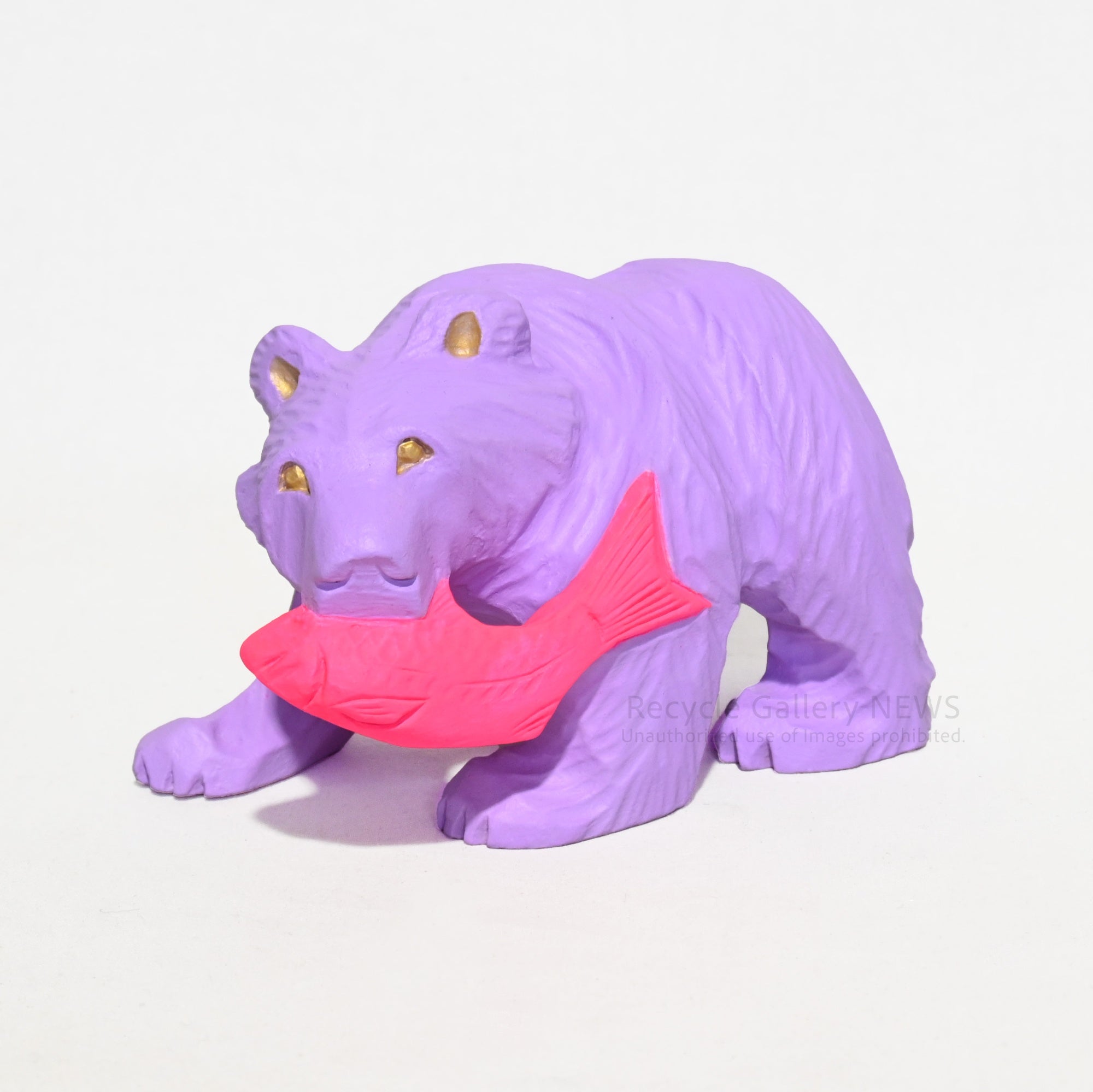 Repainted wooden carved bear Creamy purple Colorful objet Japanese