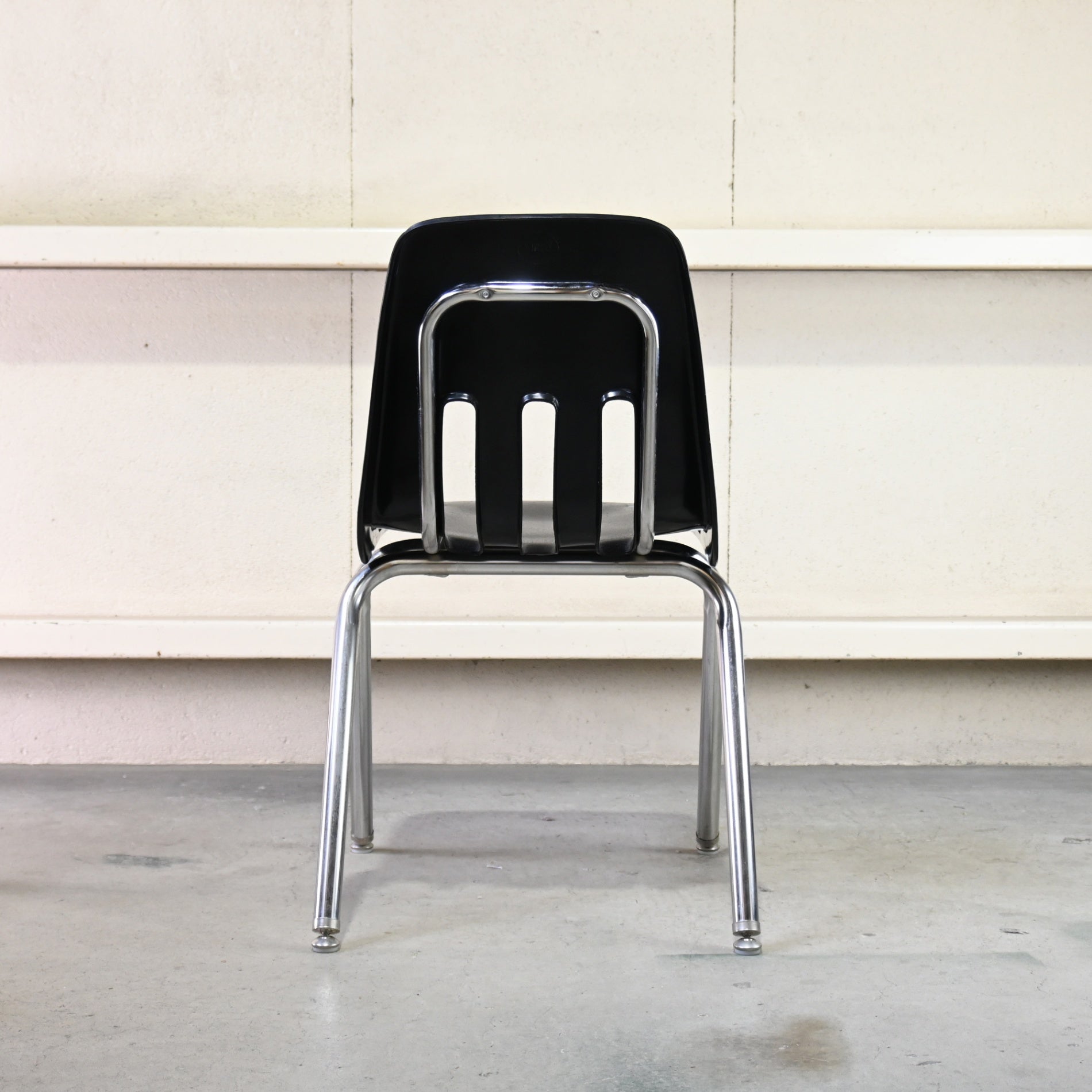 VIRCO Stacking chair Black Retro American Industrial design / バルコ スタッキングチェア ブラック レトロ アメリカン ヴィンテージ インダストリアルデザイン