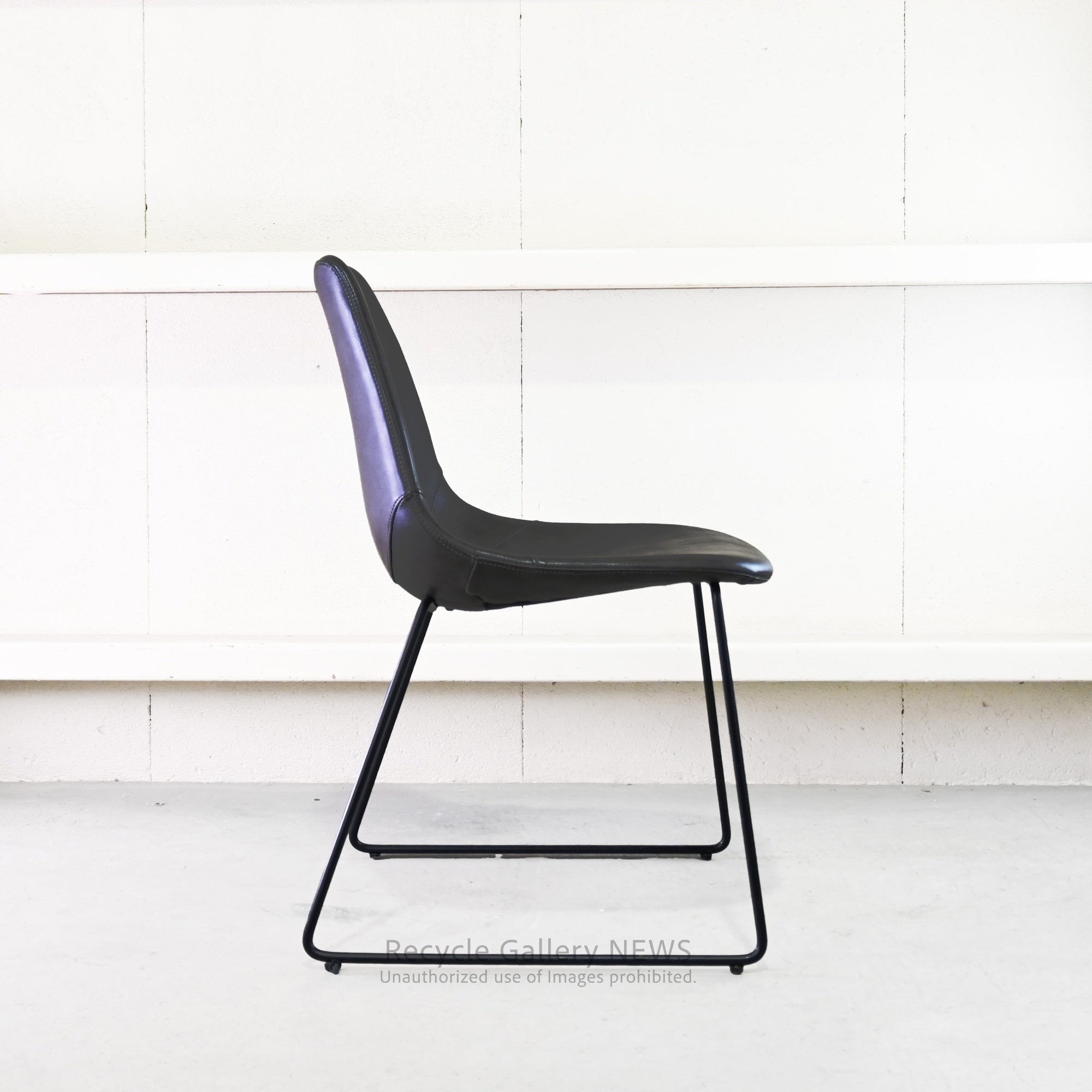 a.depeche PUNISH chair PU Black Kyoto Japan / アデペシュ パニッシュチェア ポリウレタン ブラック 京都 日本