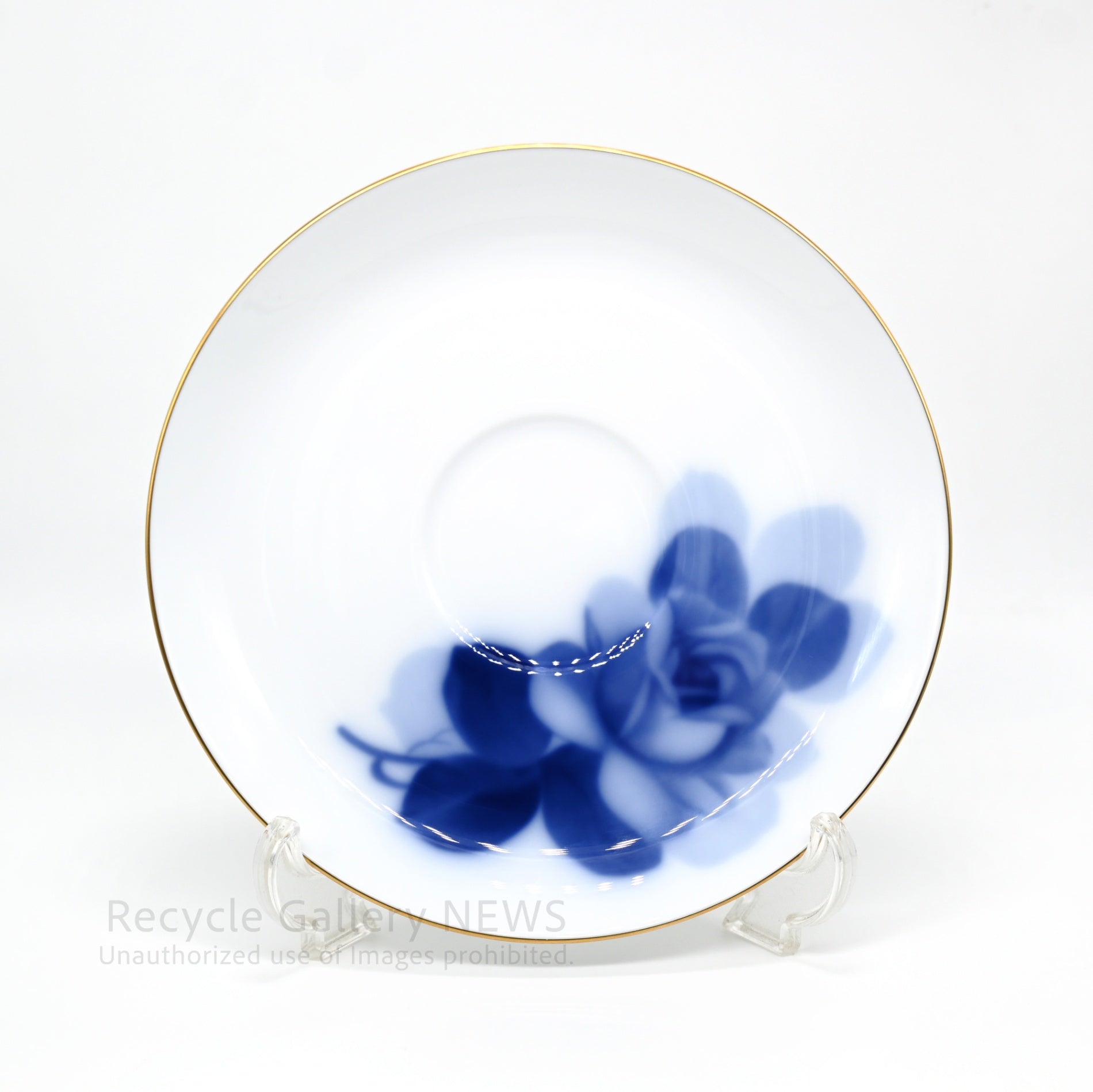 Okura Art China Blue Rose Morning Cup and Saucer White Tableware / 大倉陶園 ブルーローズ 8211 モーニングカップ＆ソーサー ペア 白 青 洋食器
