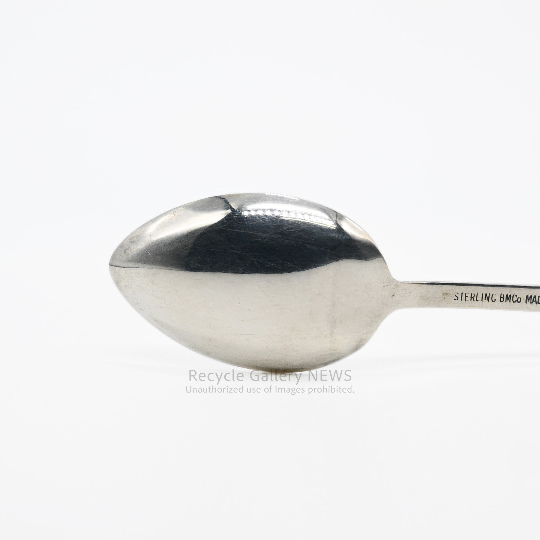 Sterling Silver Animal Spoons Set of 2 Moose & Bison Made in Canada / 動物たちのスプーン 2本セット ミニスプーン スターリングシルバー製 カナダ産 動物モチーフ ムース バイソン レゾリュート・ベイ