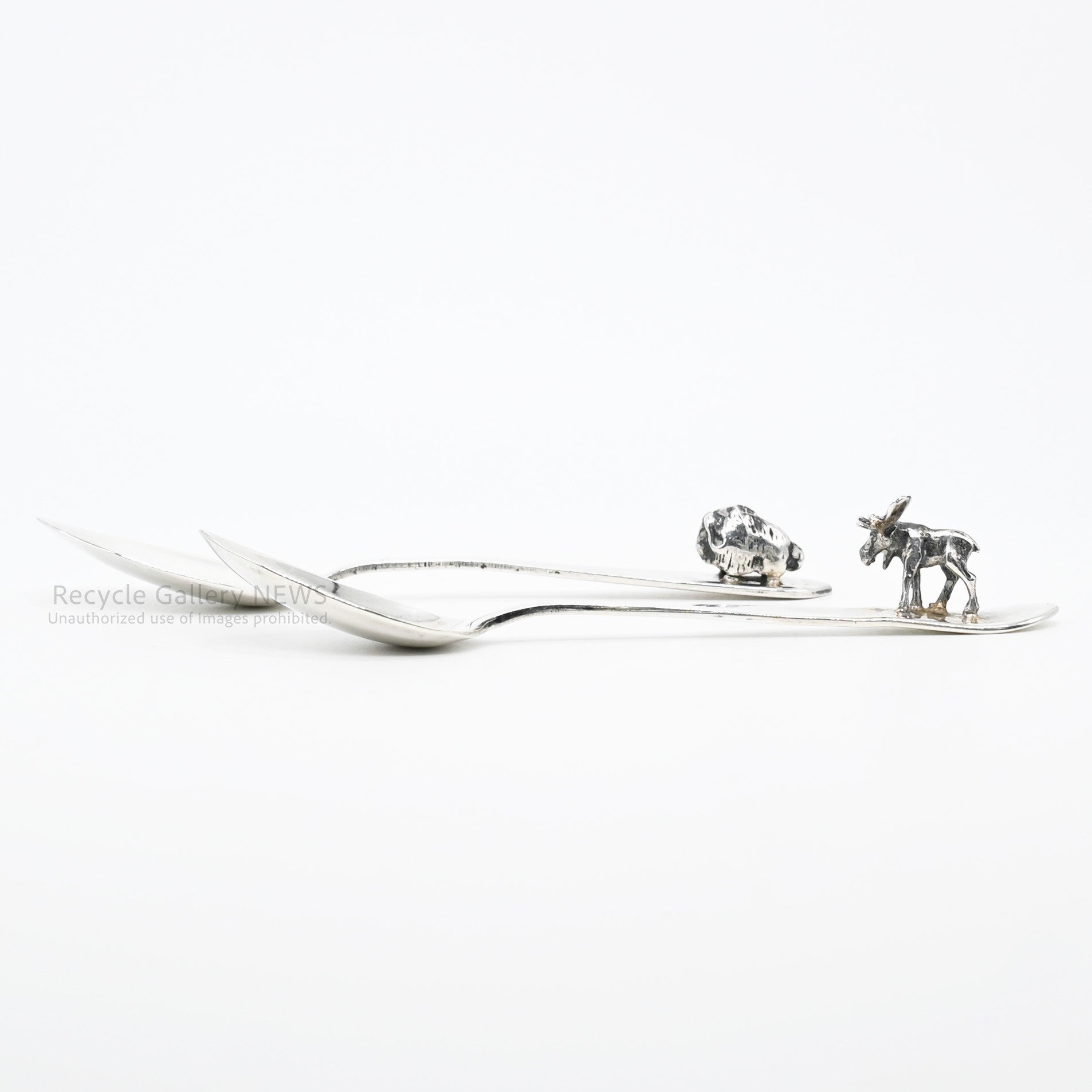 Sterling Silver Animal Spoons Set of 2 Moose & Bison Made in Canada / 動物たちのスプーン 2本セット ミニスプーン スターリングシルバー製 カナダ産 動物モチーフ ムース バイソン レゾリュート・ベイ
