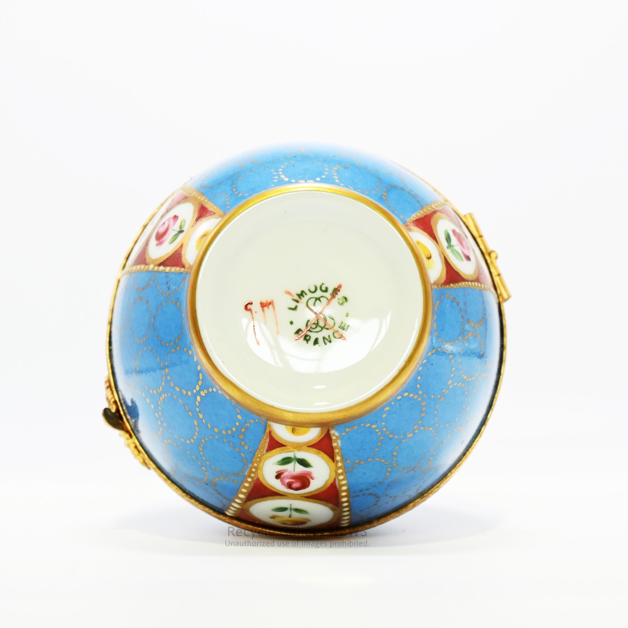 France Limoges Egg-shaped trinket box High-quality Porcelain Brass / フランス リモージュ 卵型小物入 高級陶磁器 真鍮