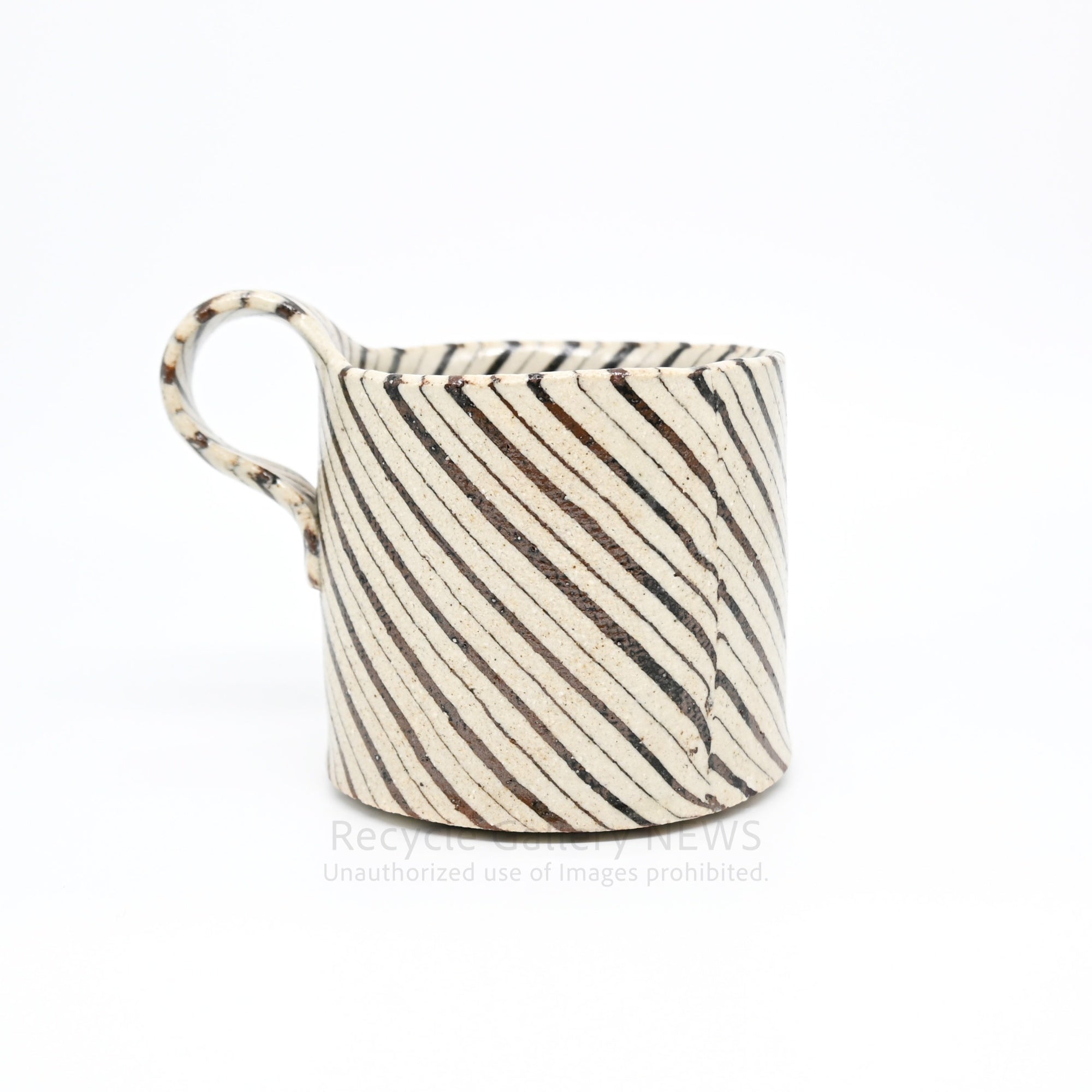 Yusuke Aida Oshino Kiln Nerikomi Clay Seam "SHIGURE" Cup&Saucer Contemporary Japanese Ceramics Ivory Brown Stripe Pattern / 會田雄亮 忍野窯 練上 碗皿 「時雨」カップ＆ソーサー コーヒーカップ 陶器 現代陶芸 和モダン クリーム ブラウン ストライプ