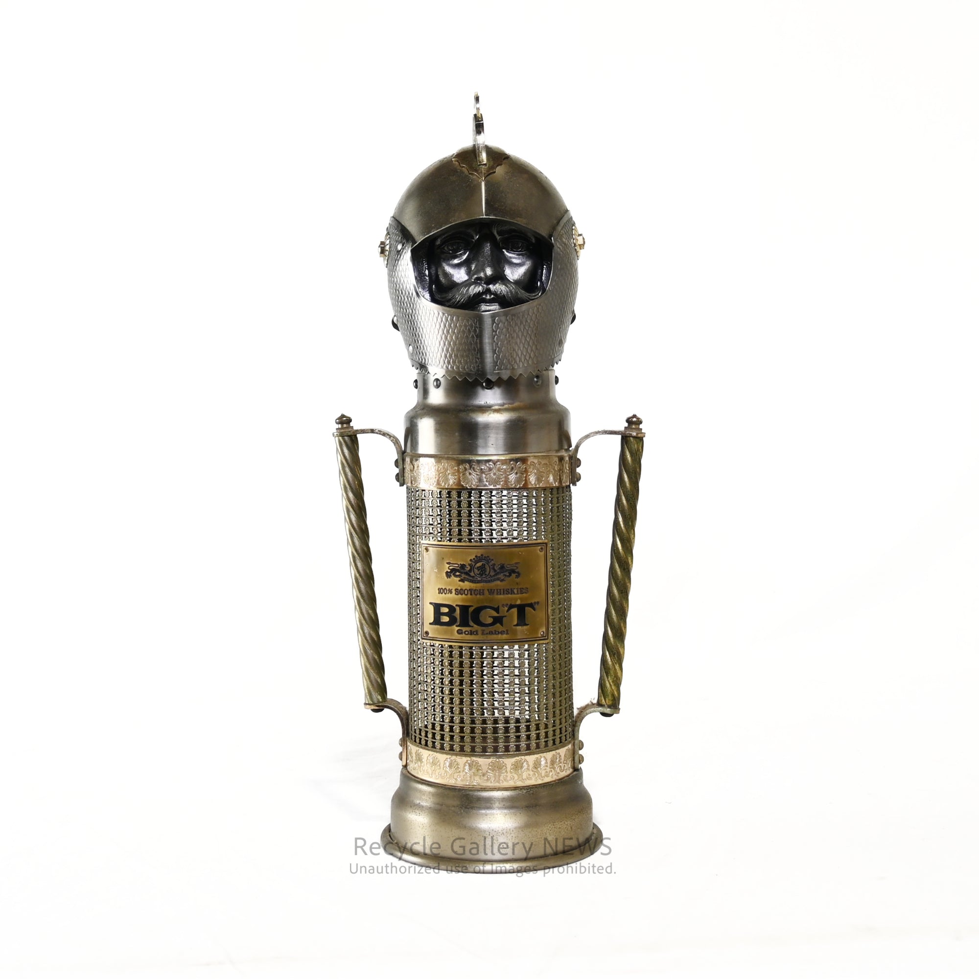 Musical Whiskey Bottle Case　Western Spirits Ornament Armor Takara Shuzo BIC'T /オルゴール付きウィスキー ボトルケース 洋酒 装飾品 甲冑 宝酒造 BIC'T