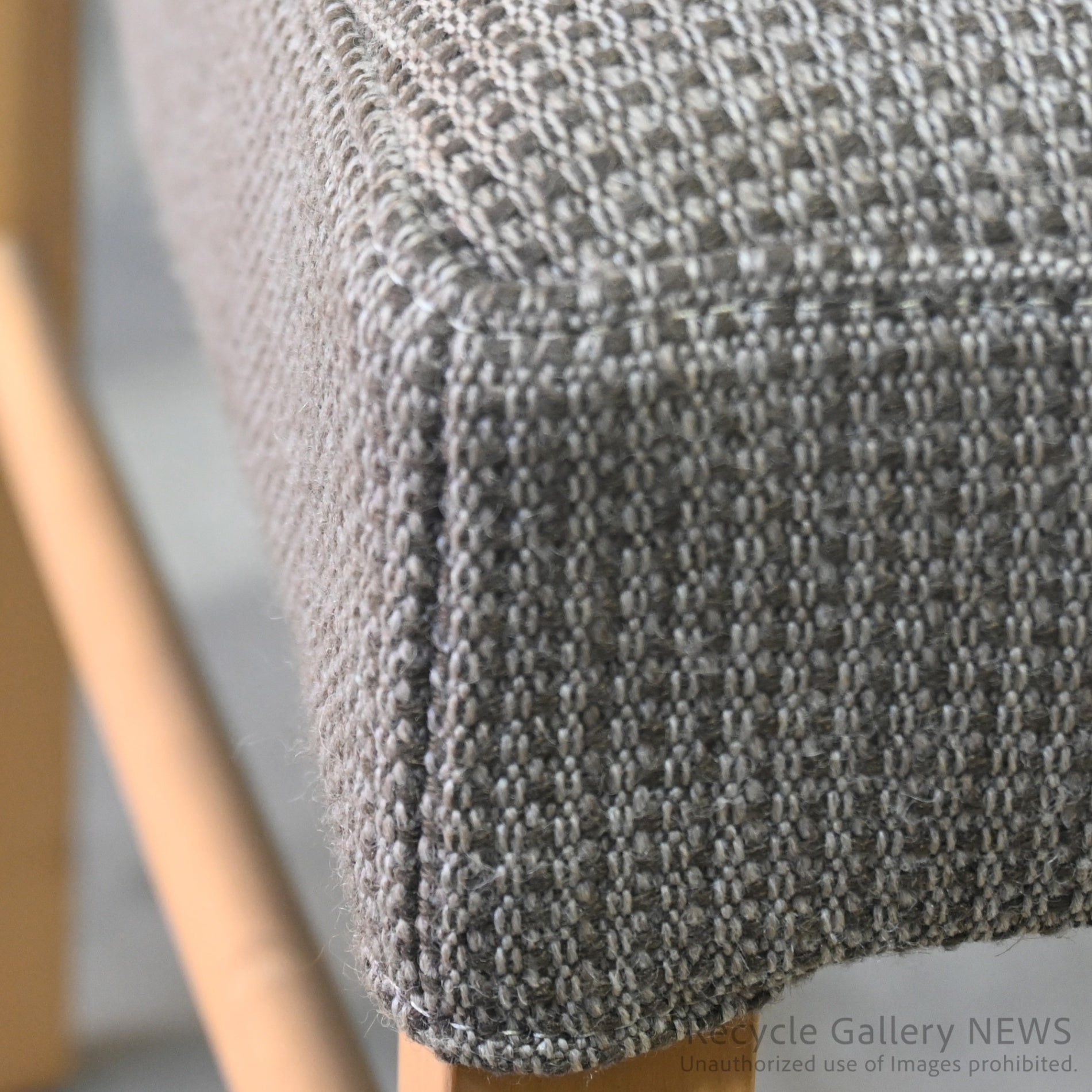 Karimoku Wooden Chair Japanese Scandinavian Inspired Natural Design / カリモク 椅子 木製 日本 北欧テイスト ナチュラルデザイン