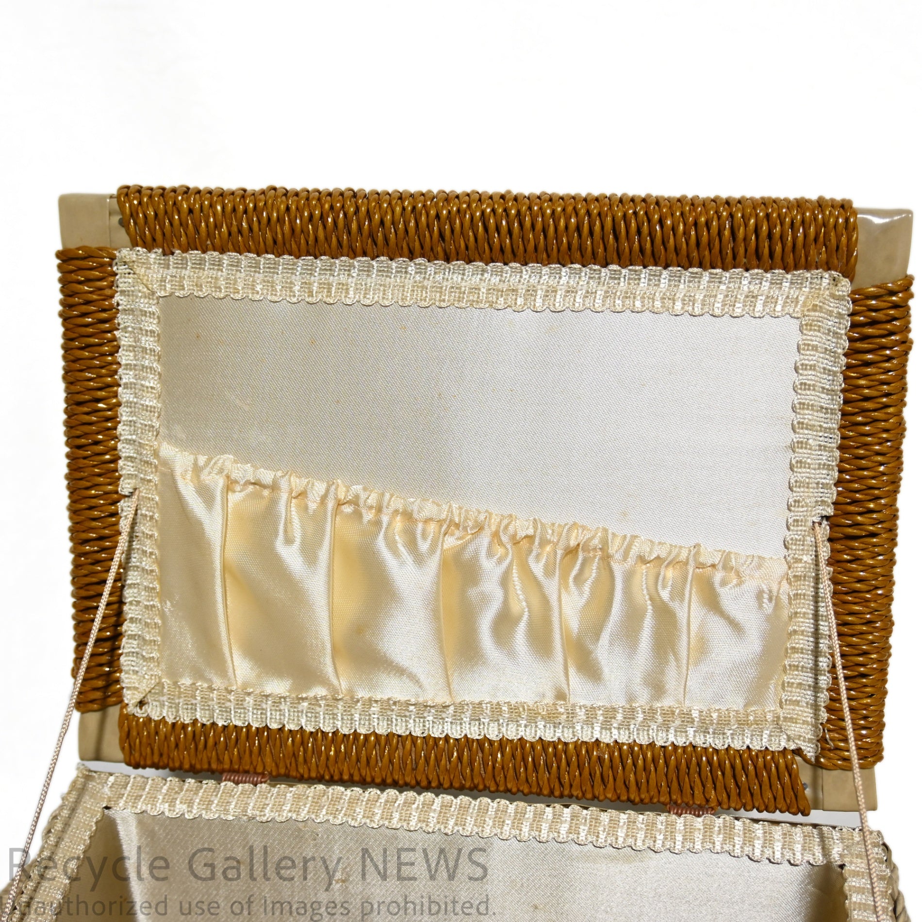 FRUIT OF THE ROOM Sewing Basket Box Retro Embroidery Vintage Unused / フルーツ・オブ・ザ・ルーム 裁縫箱 ソーイングバスケット レトロ 刺繍 ヴィンテージ 未使用 新古品