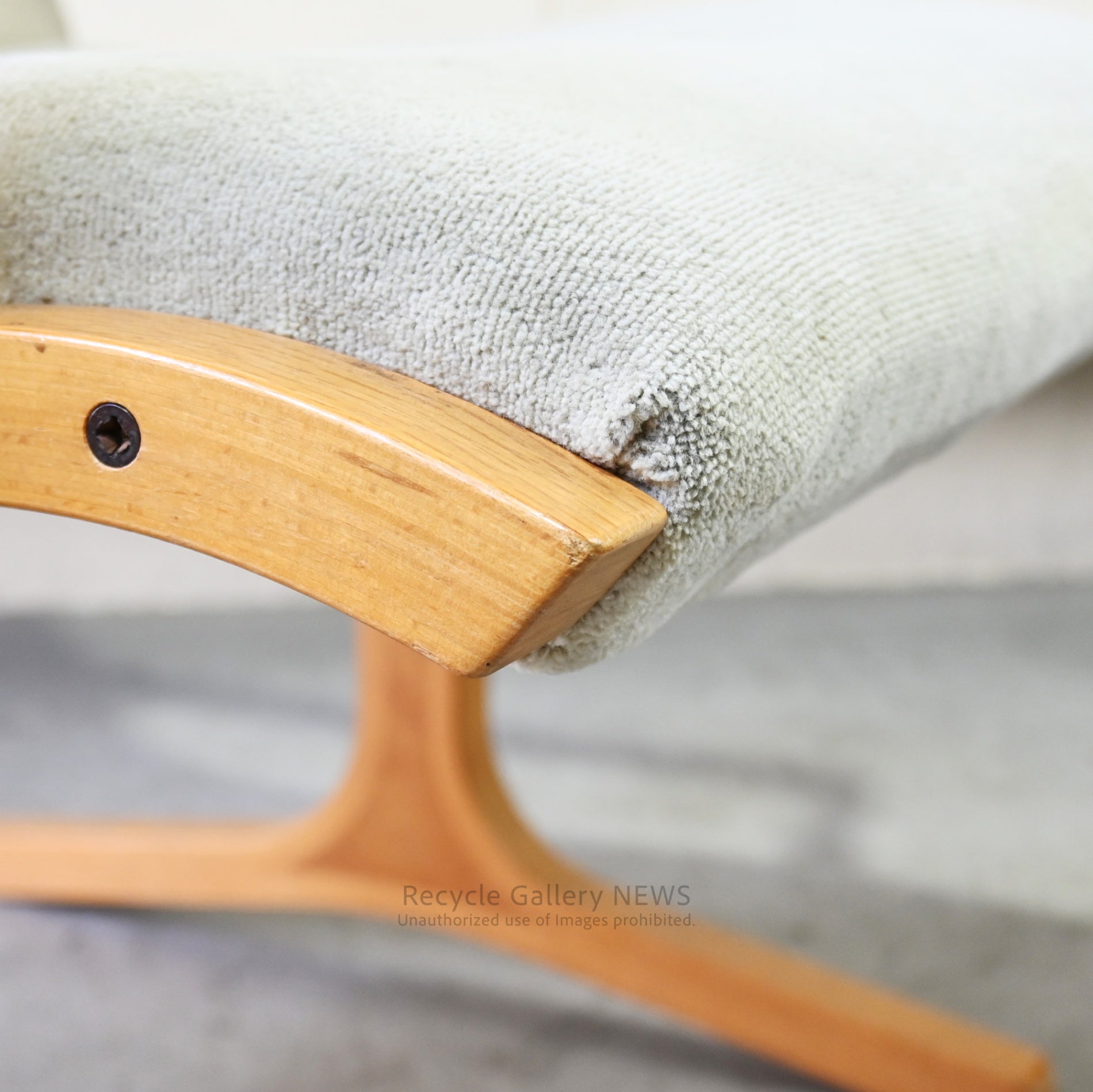 Discontinued Tendo Mokko "Heron" Low Back Chair by Mitsumasa Sugasawa Japanese Modern Masterpiece / 天童木工 ヘロン ローバックチェア 廃盤 日本 モダンデザイン 菅澤光政 傑作