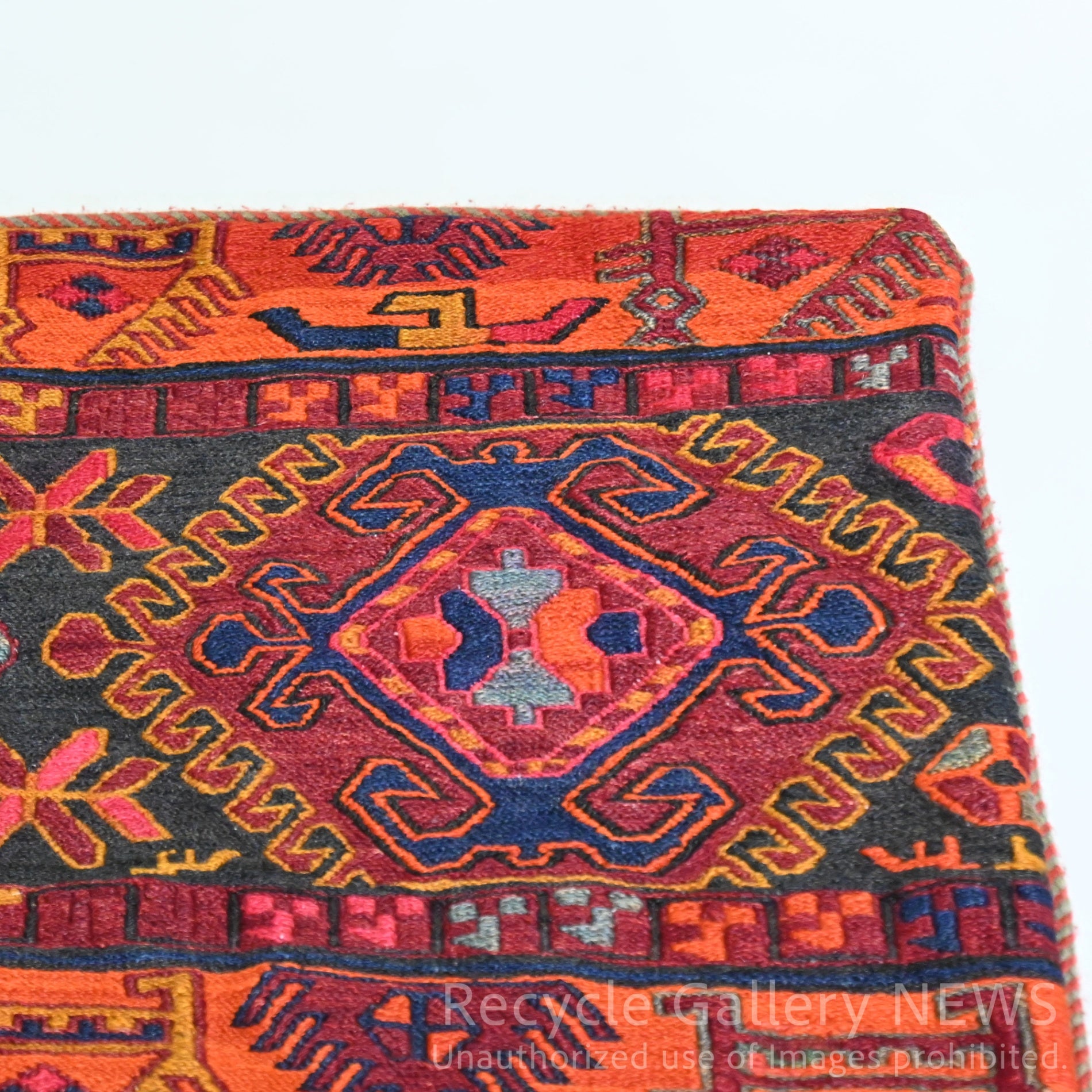 Old Kilim Cushion Cover [C] Bright Orange Middle east / オールドキリム クッションカバー 中東 伝統織 赤系 3種類 （C 蛍光オレンジ）