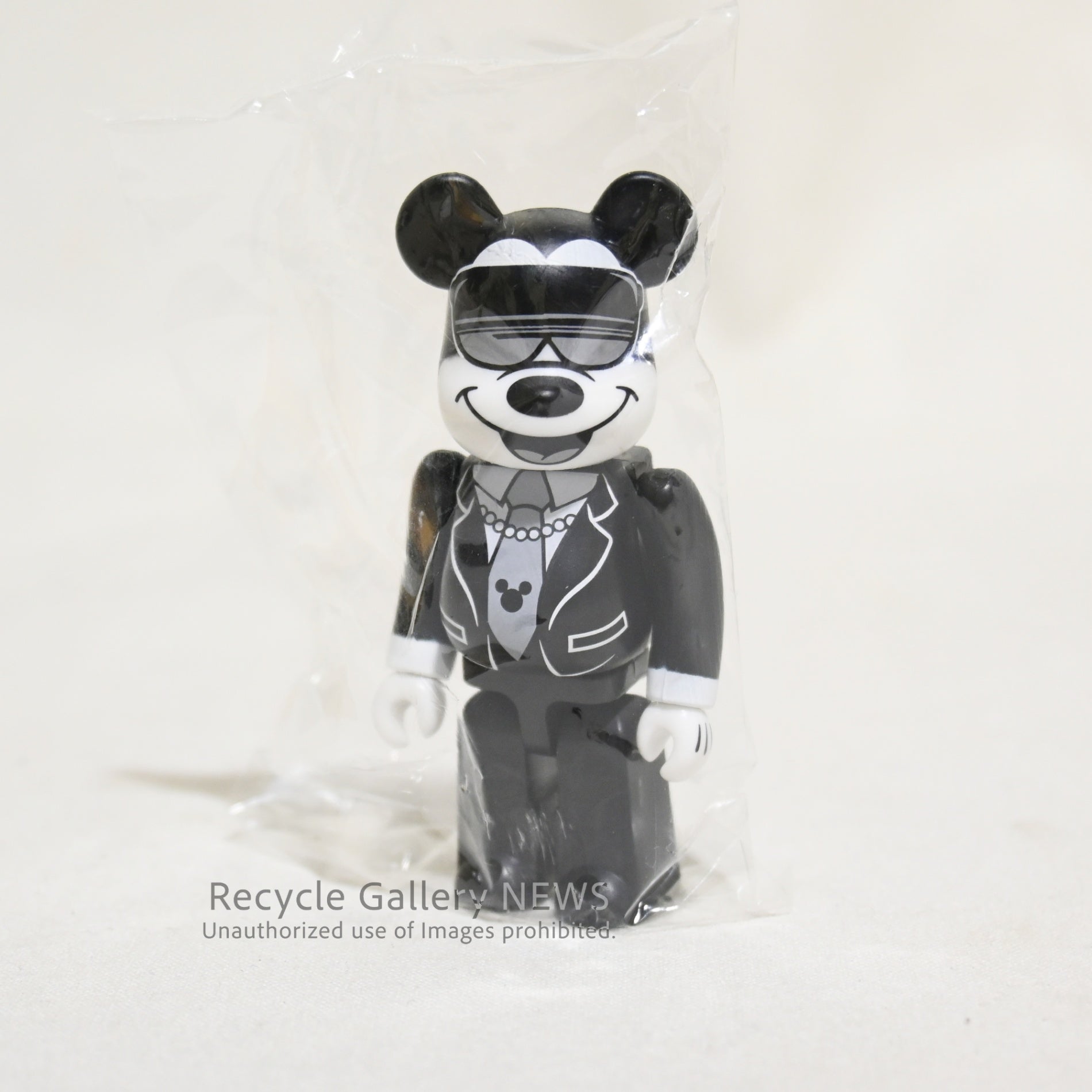 BE@RBRICK MICKEY MOUSE（USA Ver.）/（SUIT Ver.）JOYRICH Disney collaboration / ベアブリック ミッキー・マウス ジョイリッチ ディズニー 未開封