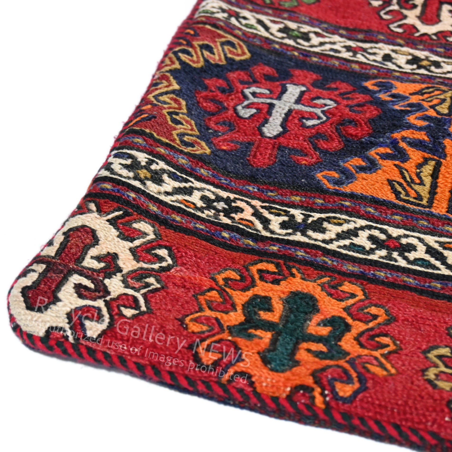 Old Kilim Cushion Cover [B] Deep Red Middle east / オールドキリム クッションカバー 中東 伝統織 赤系 3種類 （B ディープレッド）
