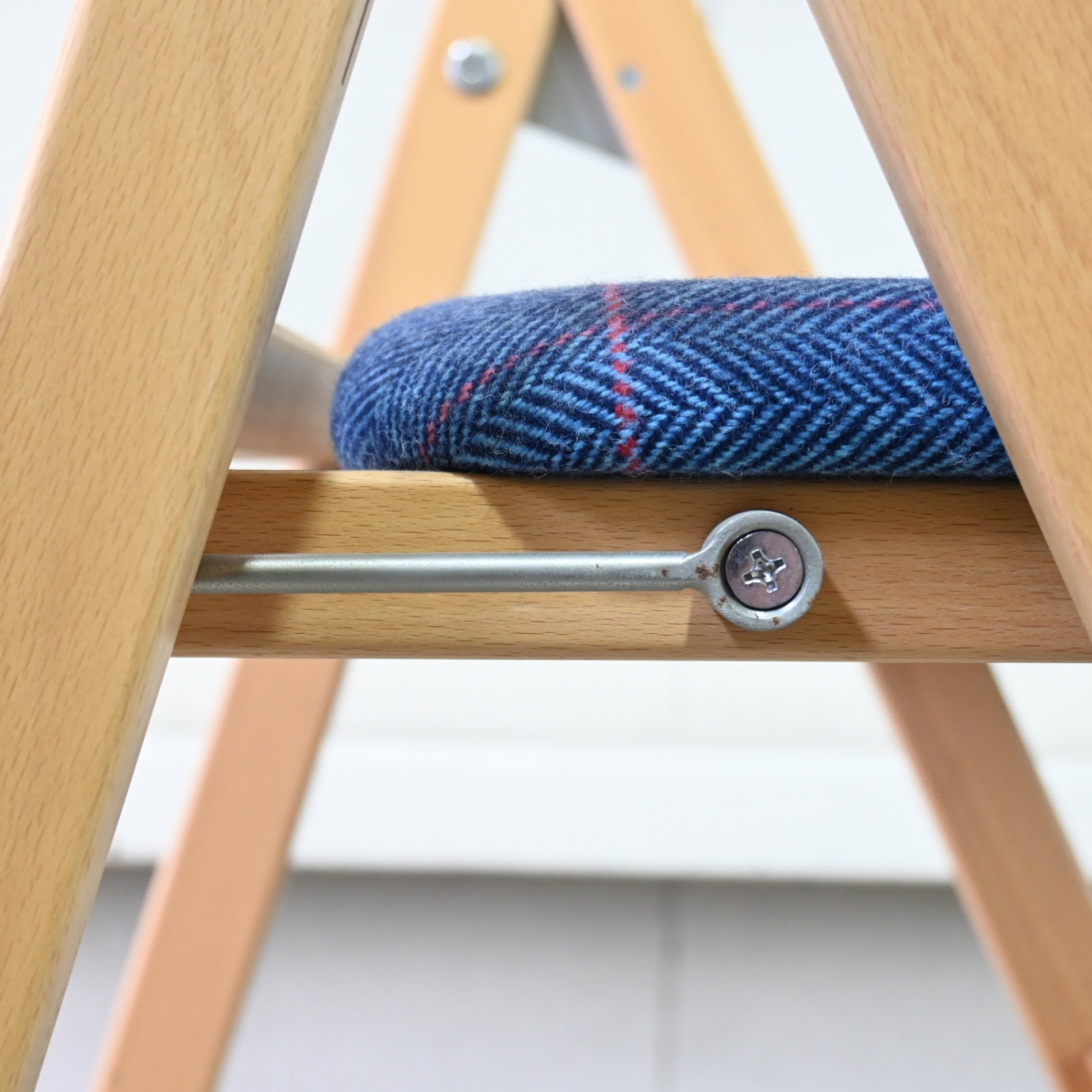 Tendo Folding chair T-3229WB-NT Japan Molded plywood / 天童木工 フォールディングチェア 折りたたみ椅子 廃盤シート張地布 日本 成形合板 木材