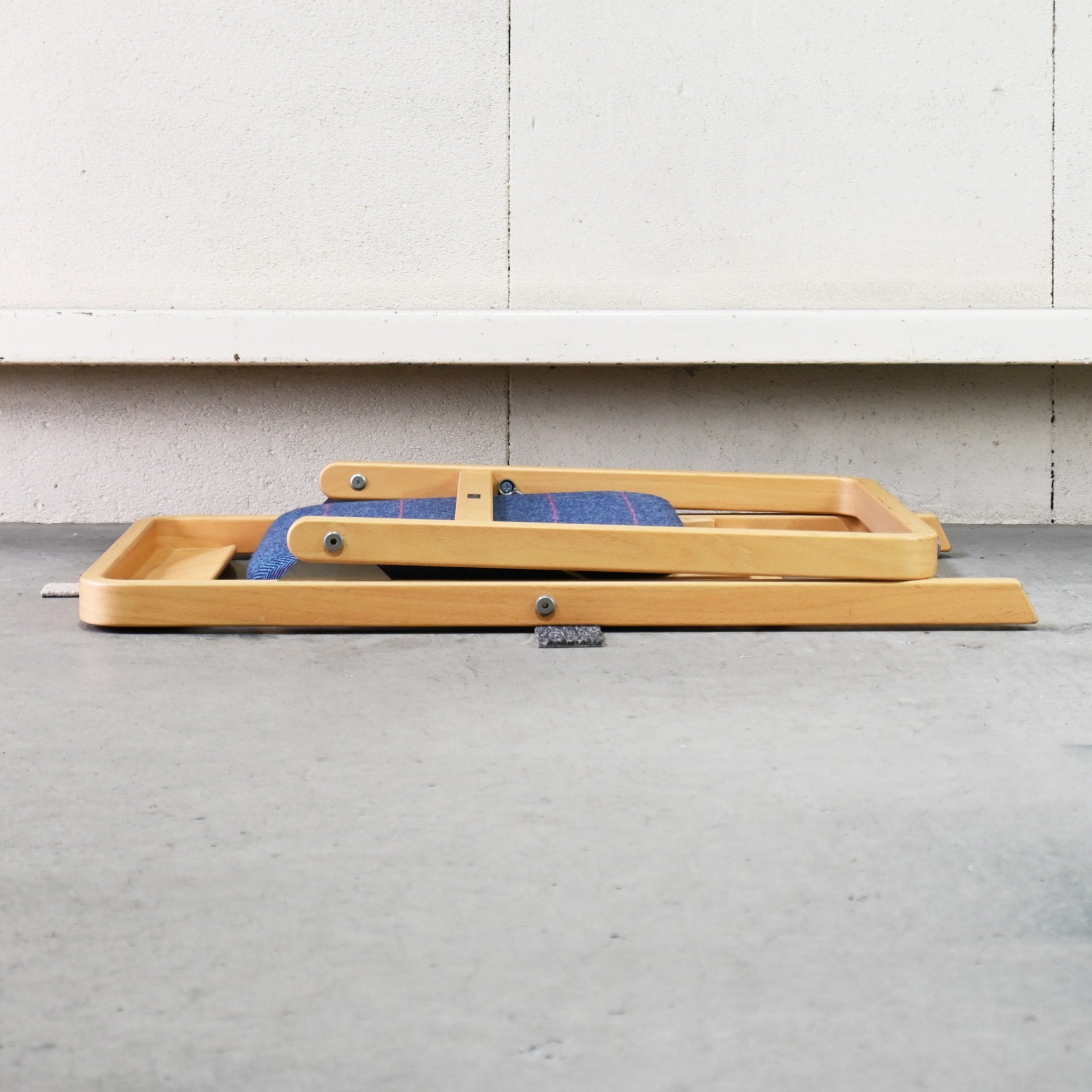 Tendo Folding chair T-3229WB-NT Japan Molded plywood / 天童木工 フォールディングチェア 折りたたみ椅子 廃盤シート張地布 日本 成形合板 木材