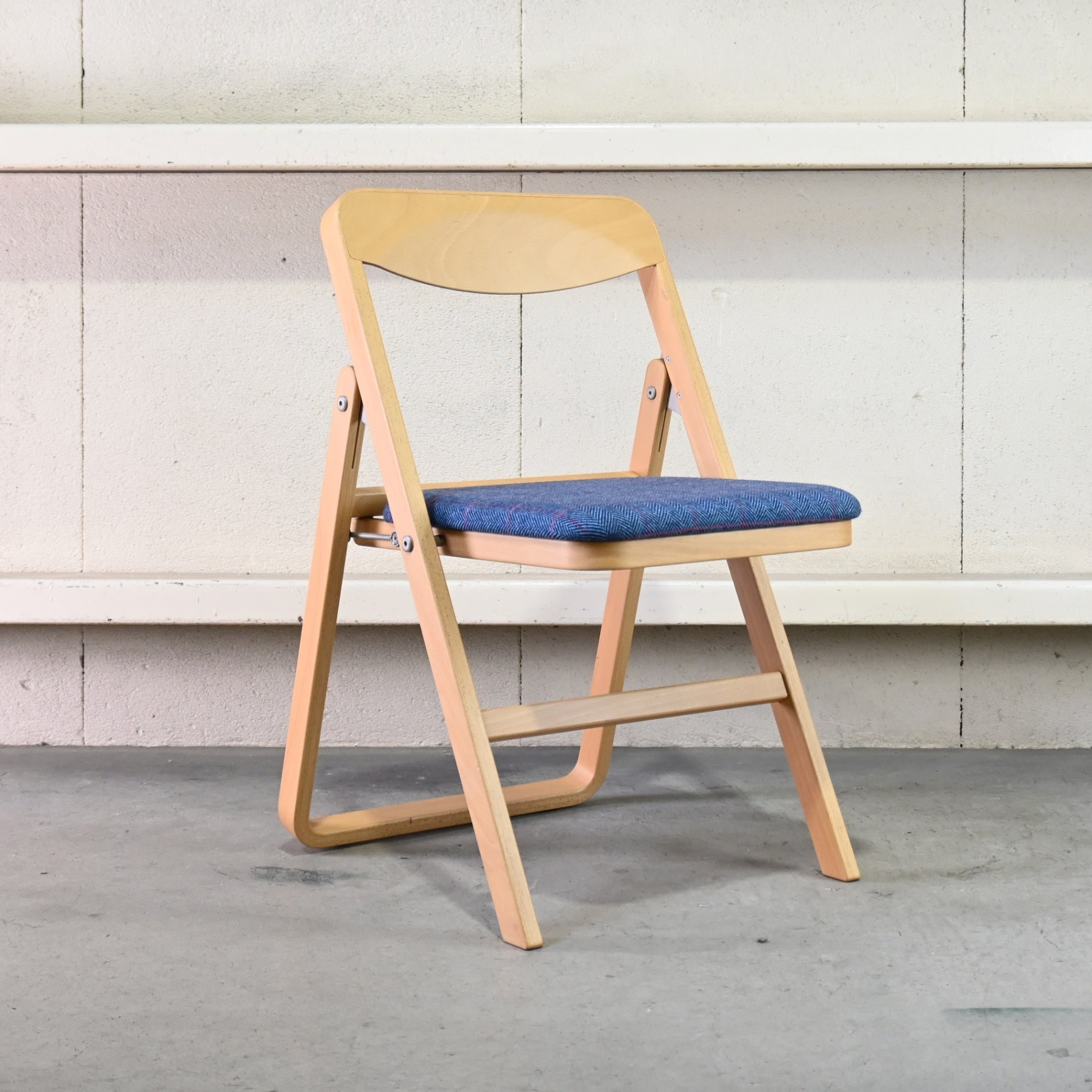 Tendo Folding chair T-3229WB-NT Japan Molded plywood / 天童木工 フォールディングチェア 折りたたみ椅子 廃盤シート張地布 日本 成形合板 木材