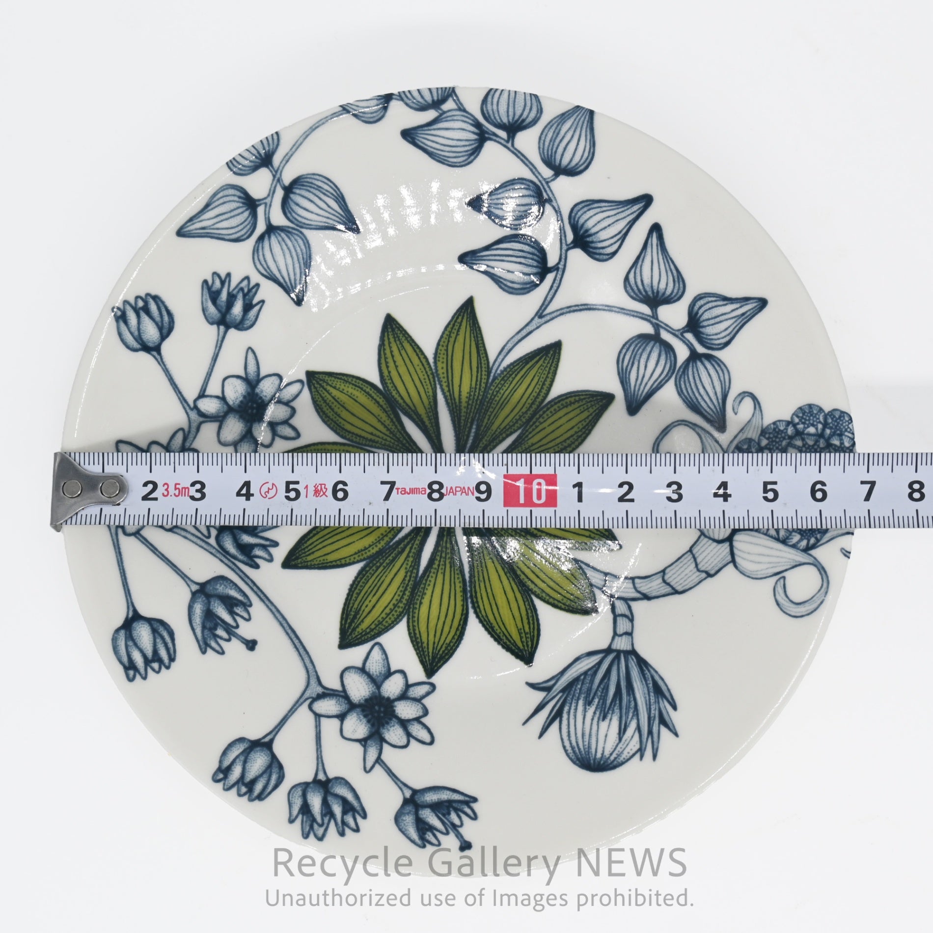 ARABIA  Runo Spring Drop Finland Floral 16.5cm Plate with Old Backstamp, Scandinavian Style / アラビア "ルノ スプリング ドロップ" 16.5cmプレート フィンランド 北欧 花柄  旧スタンプ