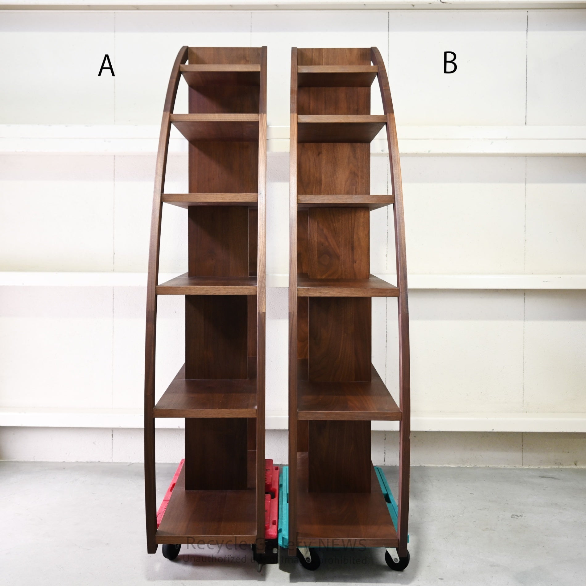 Maruyoshi Mingei Furniture DEEP Series Moon Shelf in Walnut Japanese Craftsmanship Moon Viewing  / マルヨシ民芸家具 ディープシリーズ ムーンシェルフ ウォールナット 職人技 お月見 和家具