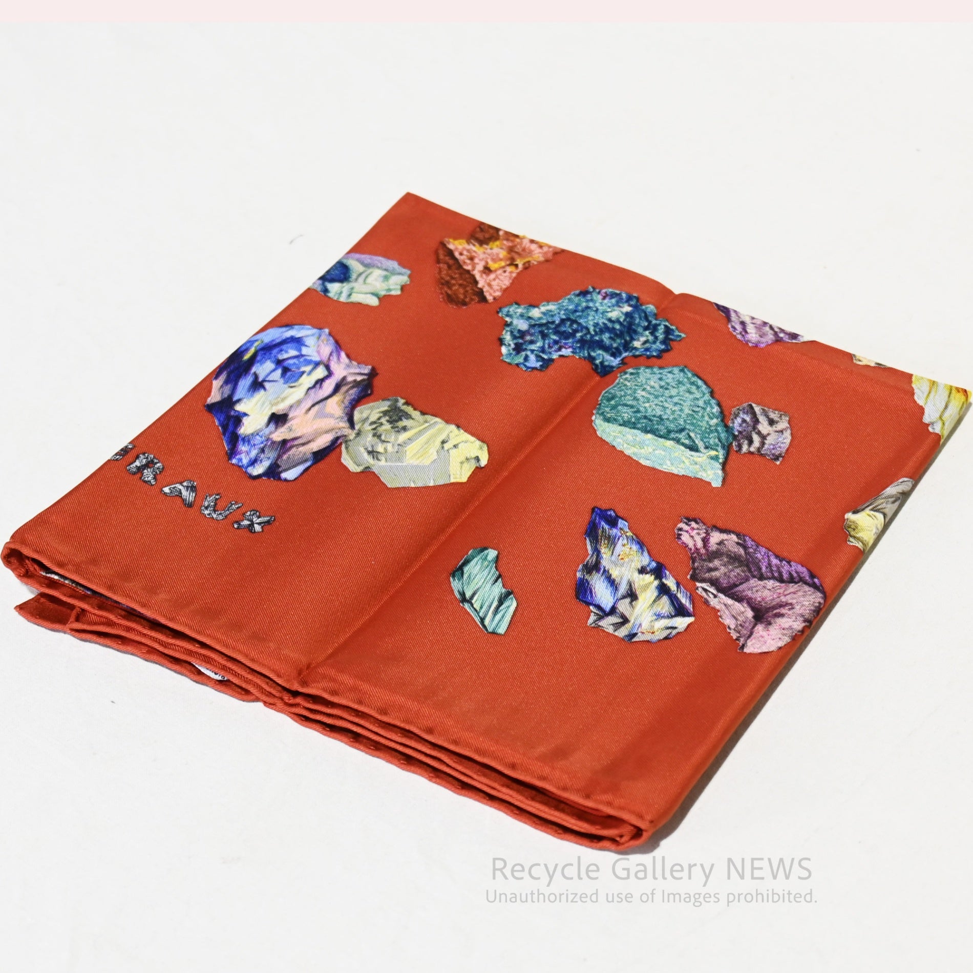 HERMES Carré 90 Mineraux Unused France / エルメス カレ90 鉱物 スカーフ 未使用・新古品 フランス