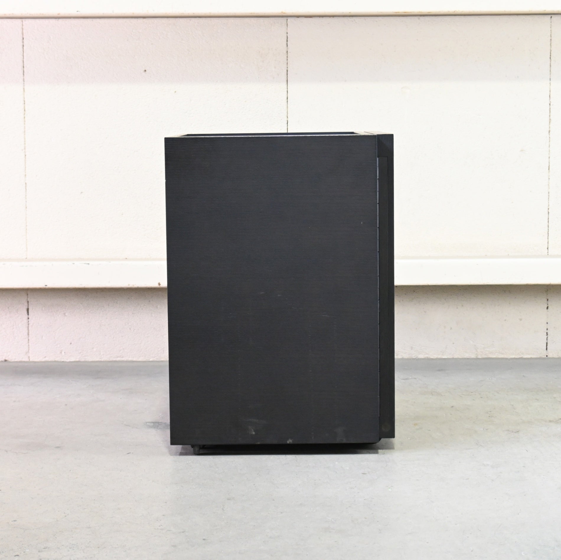 Cassina ixc PIVOT Wagon Cabinet Discontinued Italian brand Japan / カッシーナイクスシー ピヴォット ワゴン キャビネット イタリアブランド 日本 廃盤