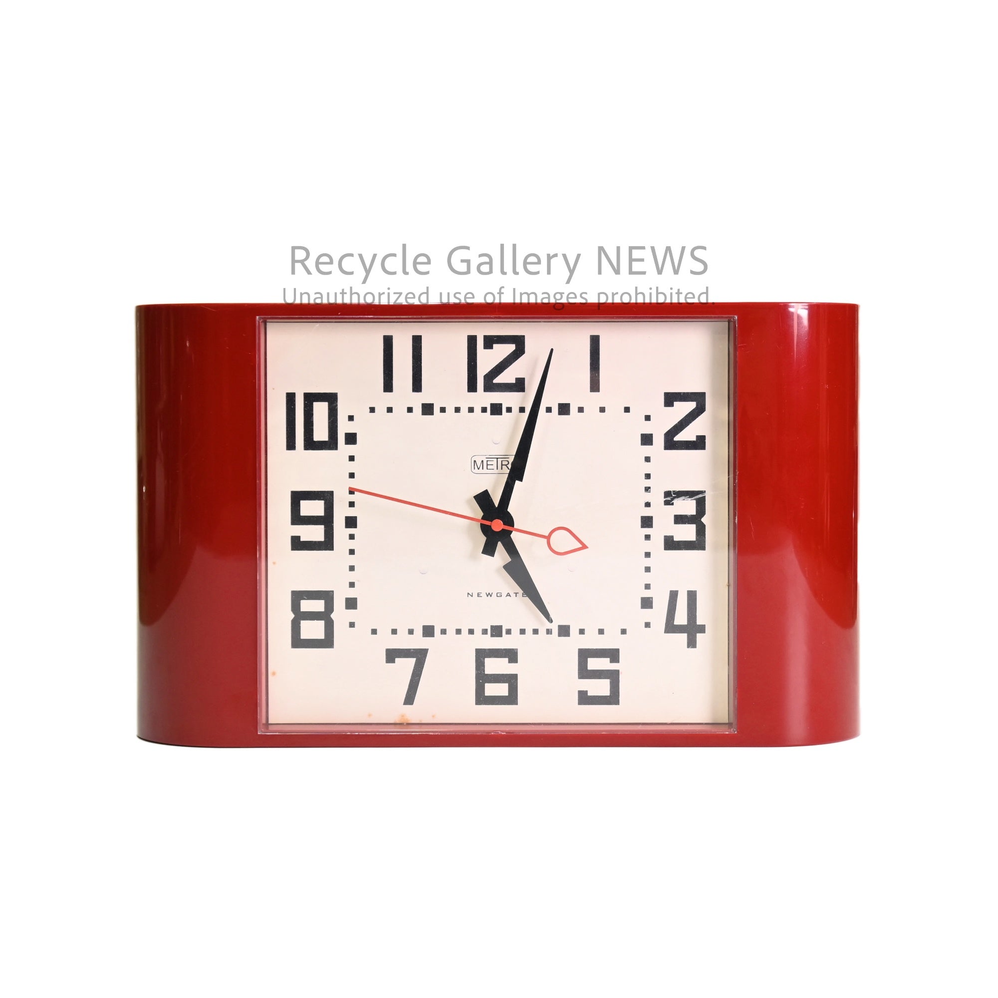 NEWGATE "METRO" Wall Clock Red / ニューゲート "メトロ" 壁掛け時計 赤
