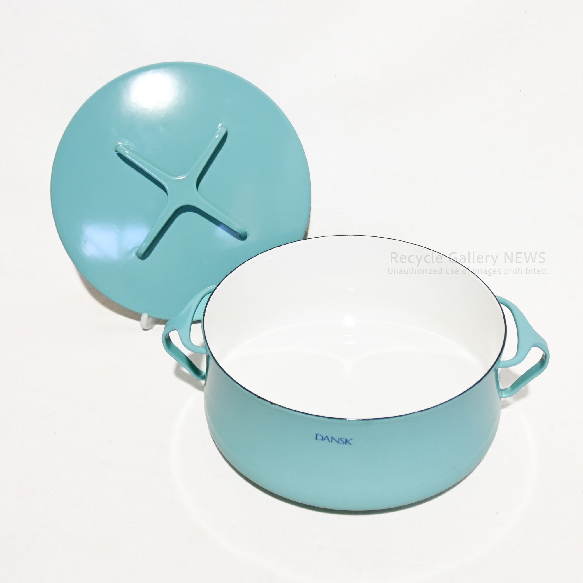 DANSK 23cm Casserole Double-Handled Pot Kobenstyle Teal/Turquoise Enamel U.S.A  / ダンスク 23cm キャセロール 両手鍋 コベンスタイル ティール ターコイズ ホーロー 未使用 新古品