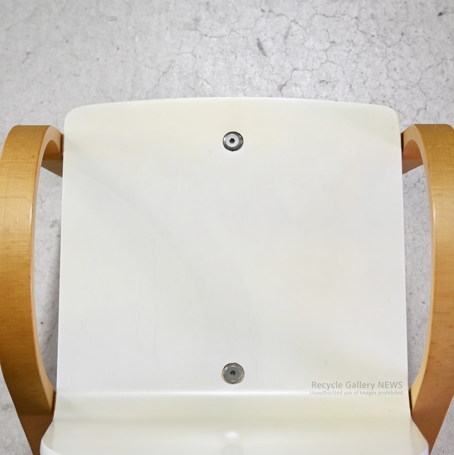 Nisshin Mokko ac-cent Kids chair White Japan / 日進木工 アクセント キッズチェア ホワイト 日本