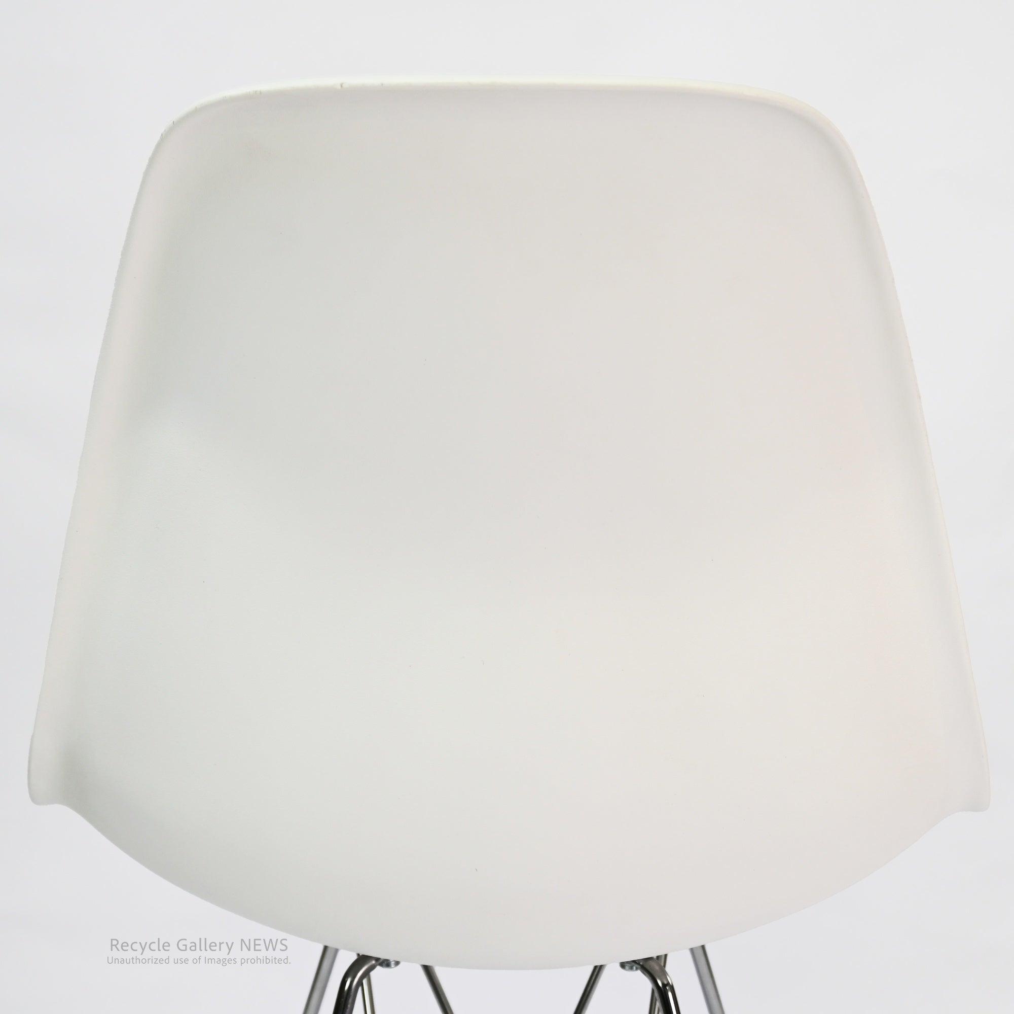 Herman Miller Eames DSR Side Chair with Wire Base American Mid Century Modern Designer Furniture Polypropylene / イームズシェルサイドチェアDSR ワイヤーベース デザイナーズ アメリカ ミッドセンチュリー ポリプロピレン