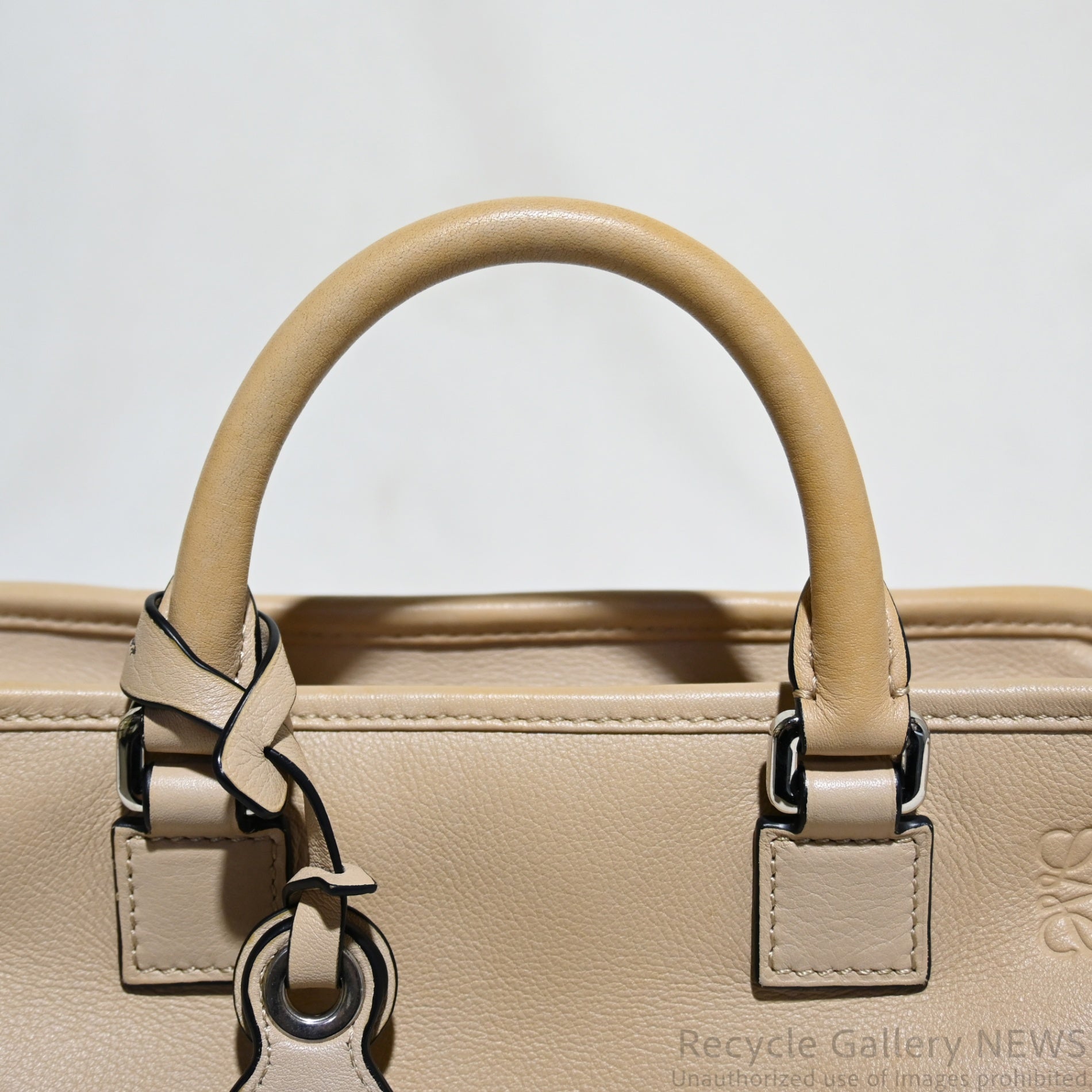 Loewe Amazona 2-Way Handbag Greige / ロエベ アマソナ 2WAYハンドバッグ グレージュ