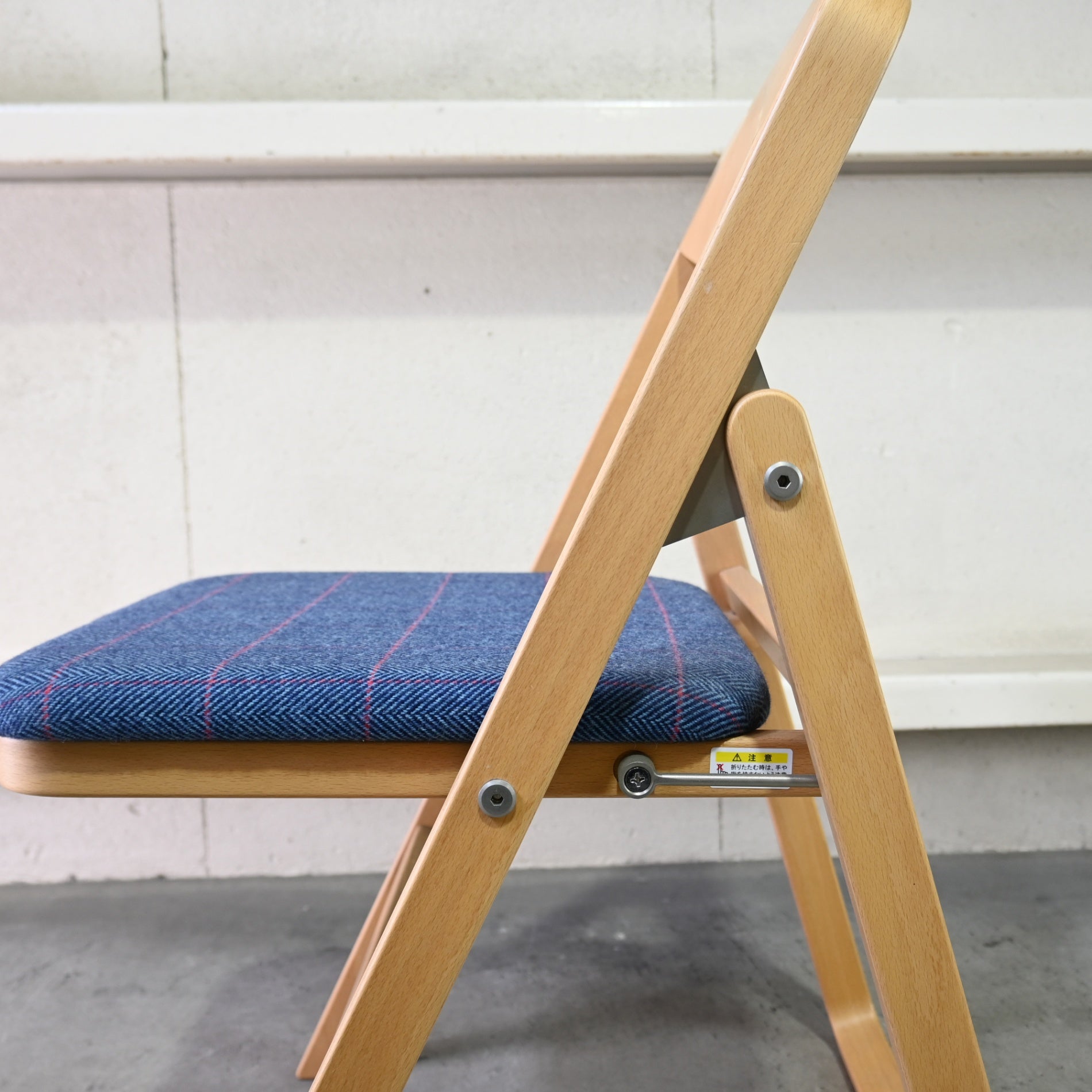 Tendo Folding chair T-3229WB-NT Japan Molded plywood / 天童木工 フォールディングチェア 折りたたみ椅子 廃盤シート張地布 日本 成形合板 木材