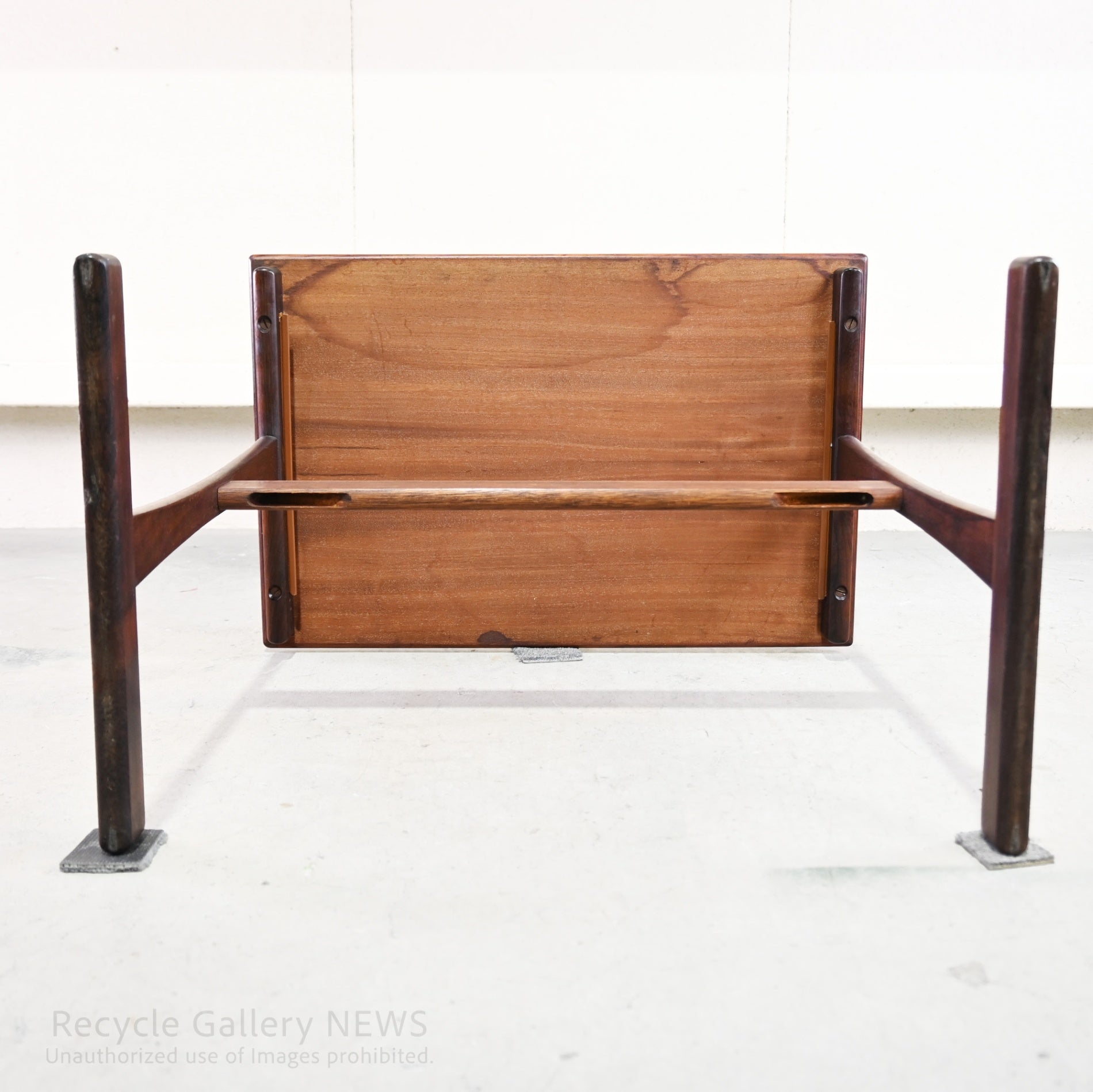Danish Rosewood Tile Top Nesting Tables Scandinavian Modern  Mid-Century Modern / ローズウッド タイルトップ ネストテーブル デンマーク 北欧モダン  ミッドセンチュリー