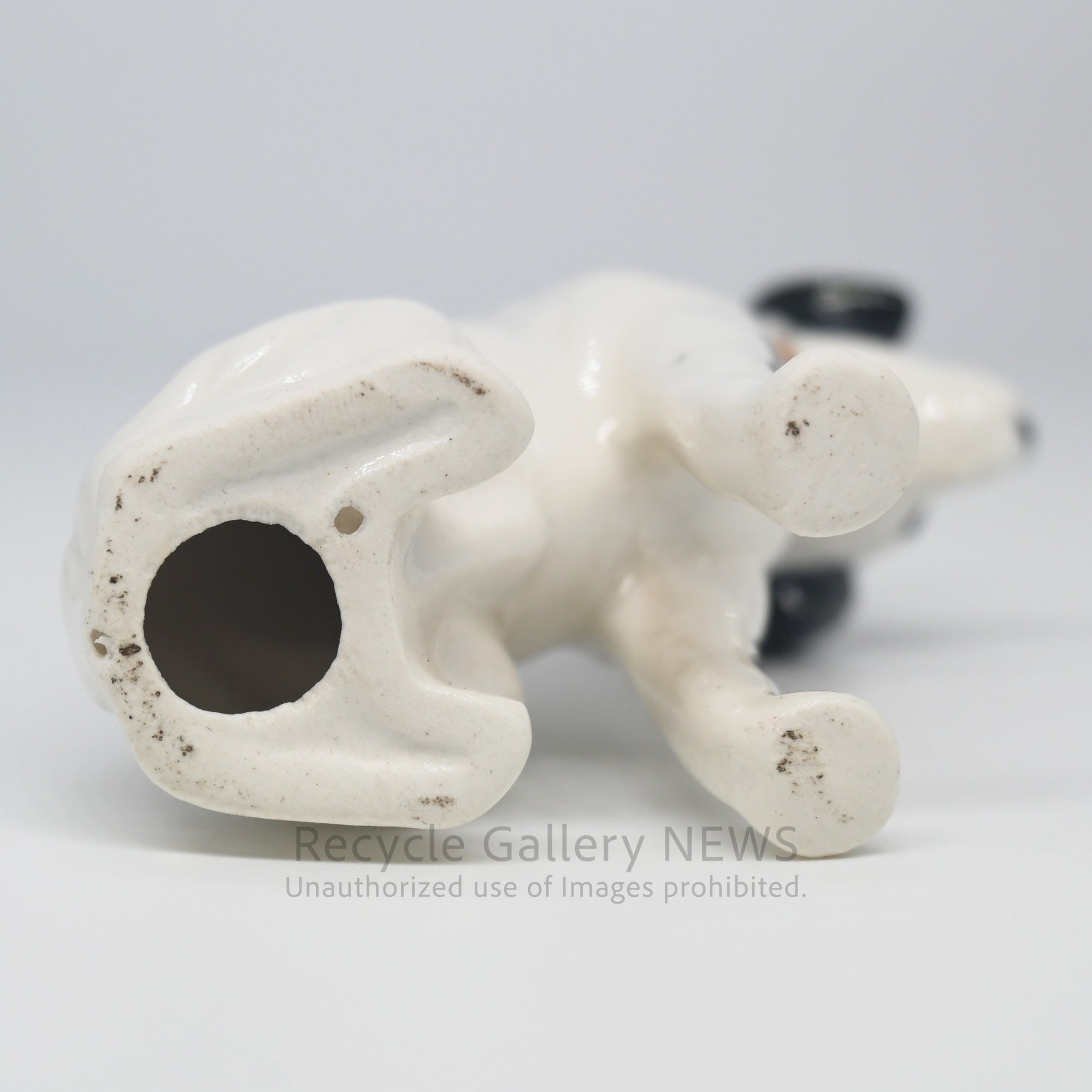 His Master's Voice "Nipper" Hand-Painted Ceramic Dog Figurine Miniature Victor White / 『主人の声』ビクター犬 ニッパー ハンドペイント 陶器フィギュリン ミニチュア オブジェ 犬の置物 オーディオ レトロ 白