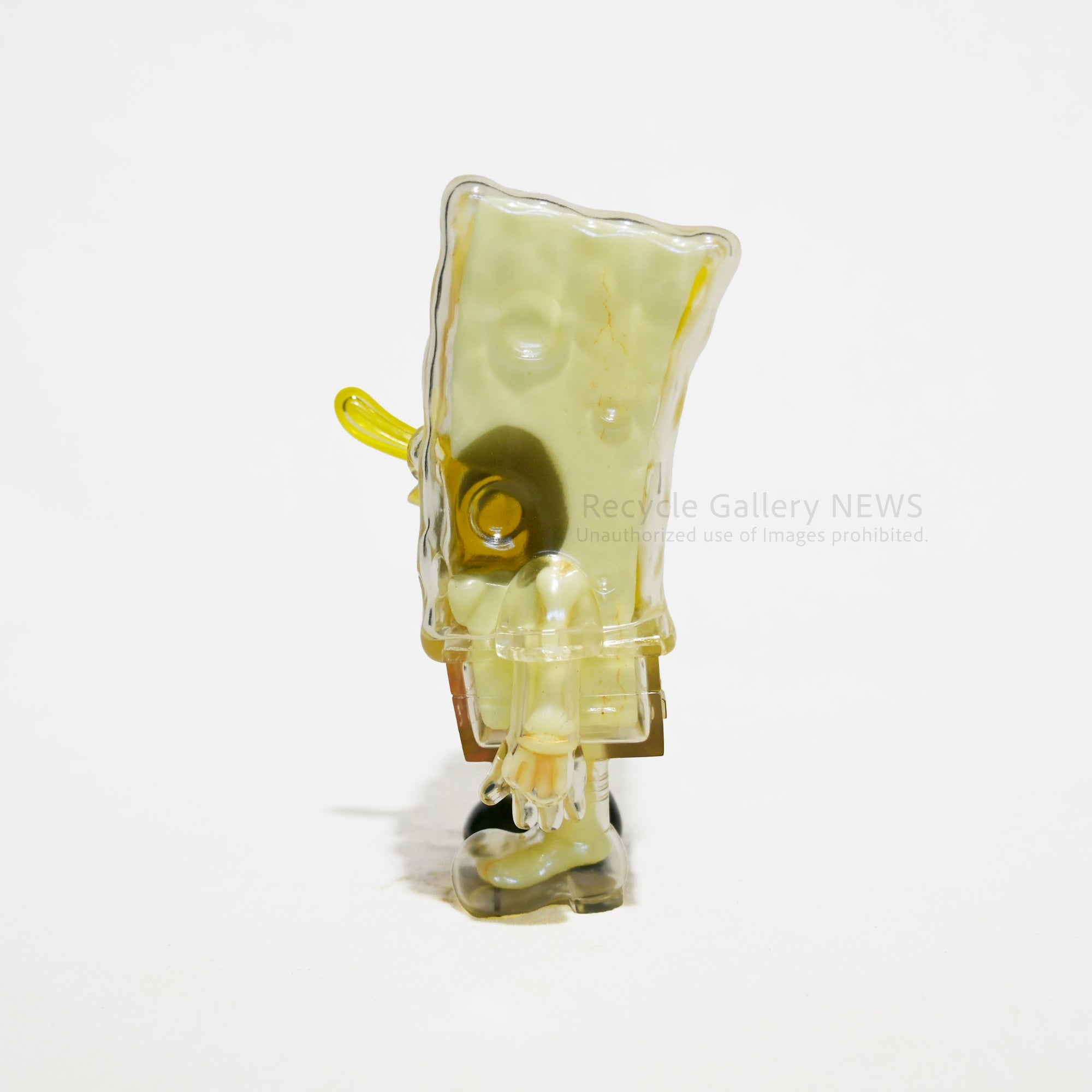 SECRETBASE SPONGEBOB X-RAY FULL COLOR Yellow G.I.D Ver. Made in