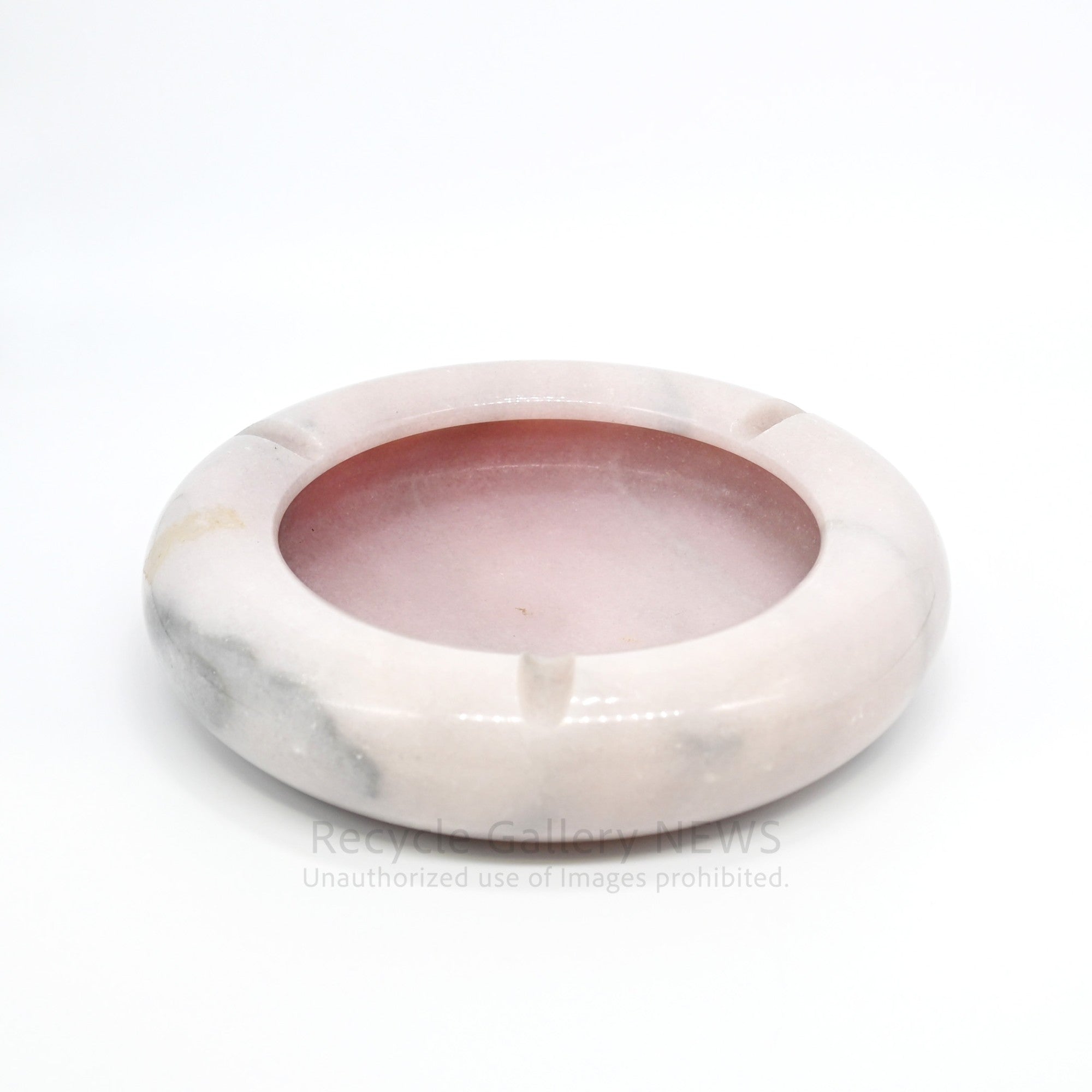 Pink Marble Ash Tray Mid-Century Modern Space Age Decor / ピンク大理石 アッシュトレイ 灰皿 円形 丸 マーブル ストーン ミッドセンチュリー モダン スペースエイジ 韓国インテリア