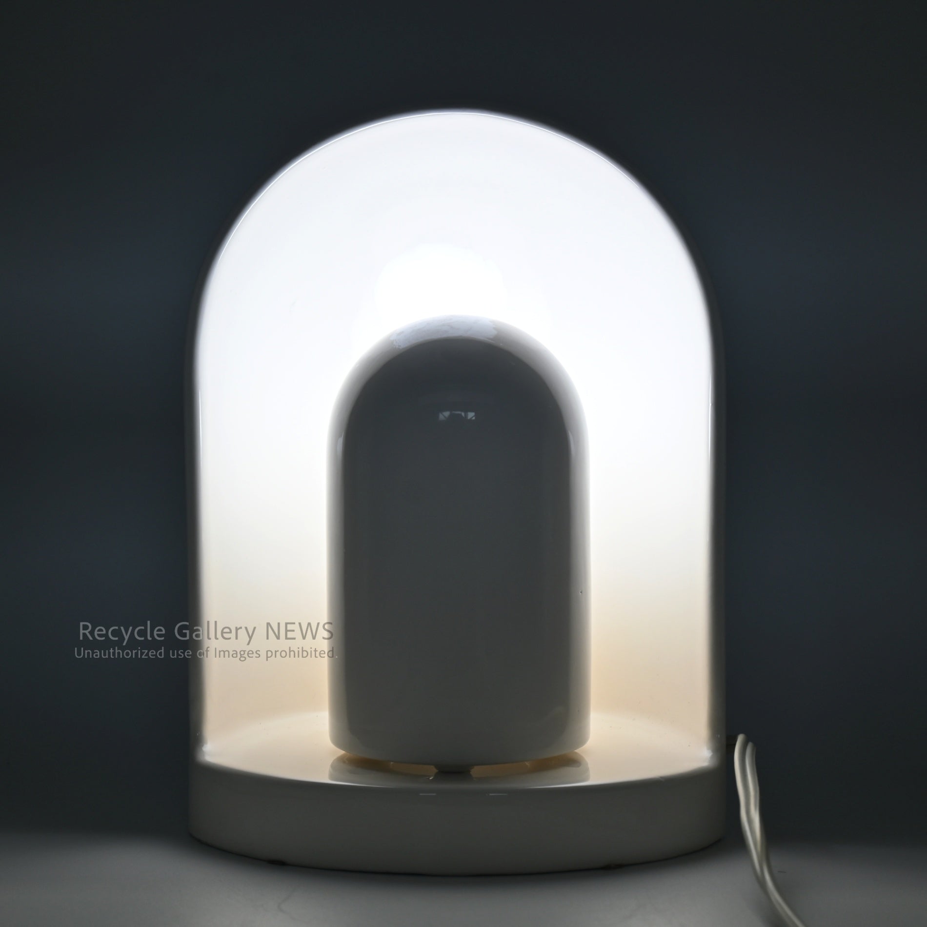 Yamagiwa CERAMICA Japan White Table Lamp Mid Century Modern Art Piece 1983/ ヤマギワ セラミカ テーブルランプ 日本 白色 ミッドセンチュリー アートピース 1983年製