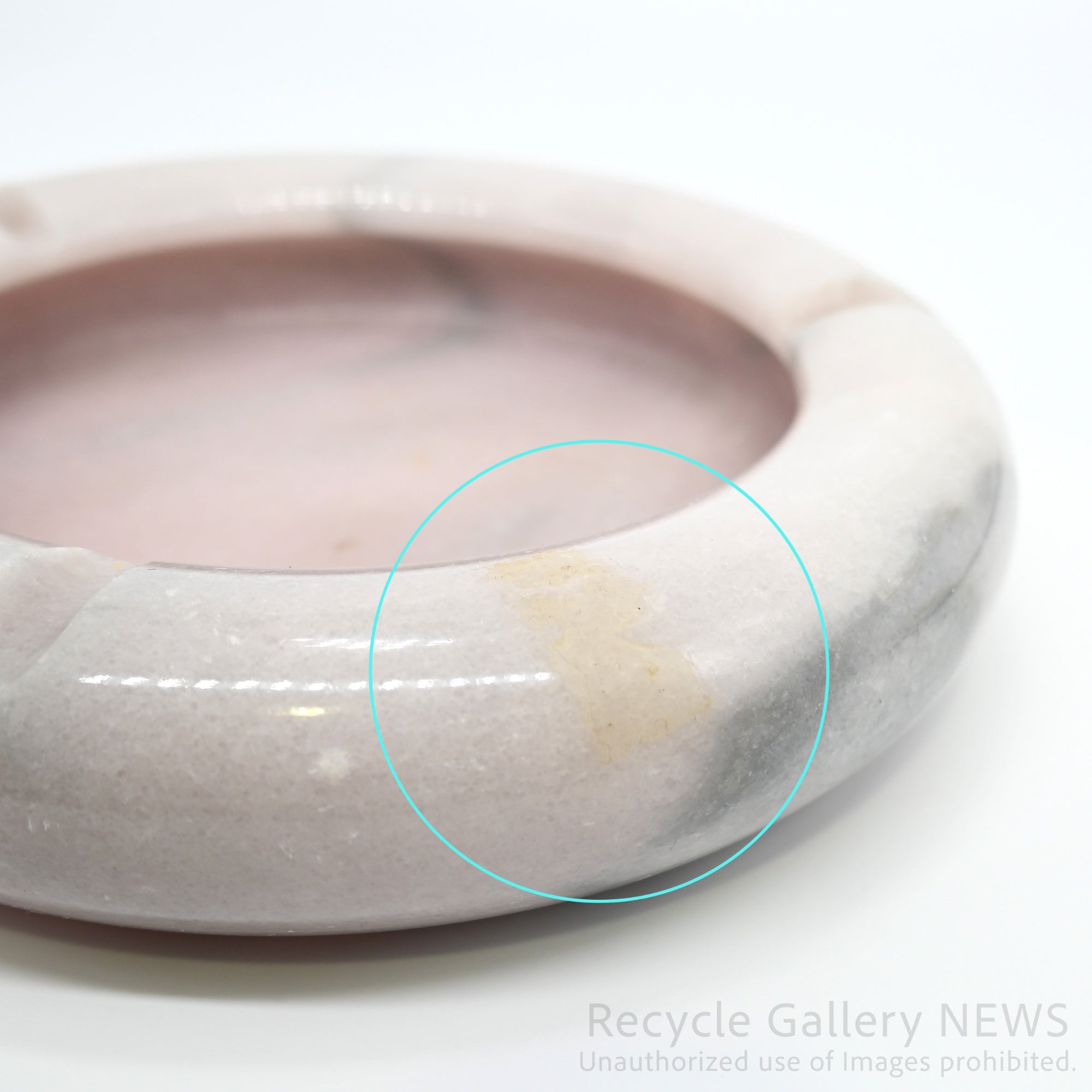 Pink Marble Ash Tray Mid-Century Modern Space Age Decor / ピンク大理石 アッシュトレイ 灰皿 円形 丸 マーブル ストーン ミッドセンチュリー モダン スペースエイジ 韓国インテリア