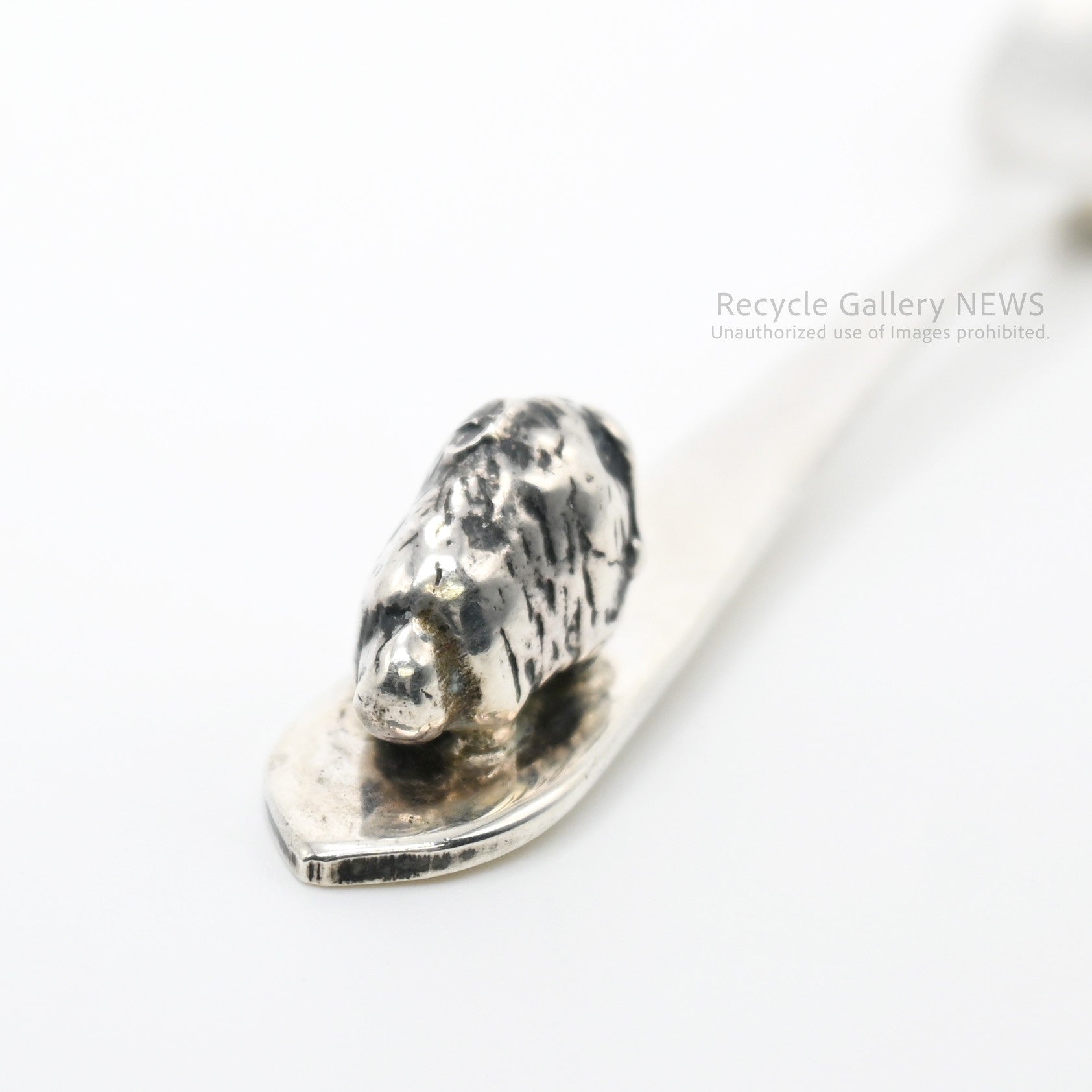 Sterling Silver Animal Spoons Set of 2 Moose & Bison Made in Canada / 動物たちのスプーン 2本セット ミニスプーン スターリングシルバー製 カナダ産 動物モチーフ ムース バイソン レゾリュート・ベイ