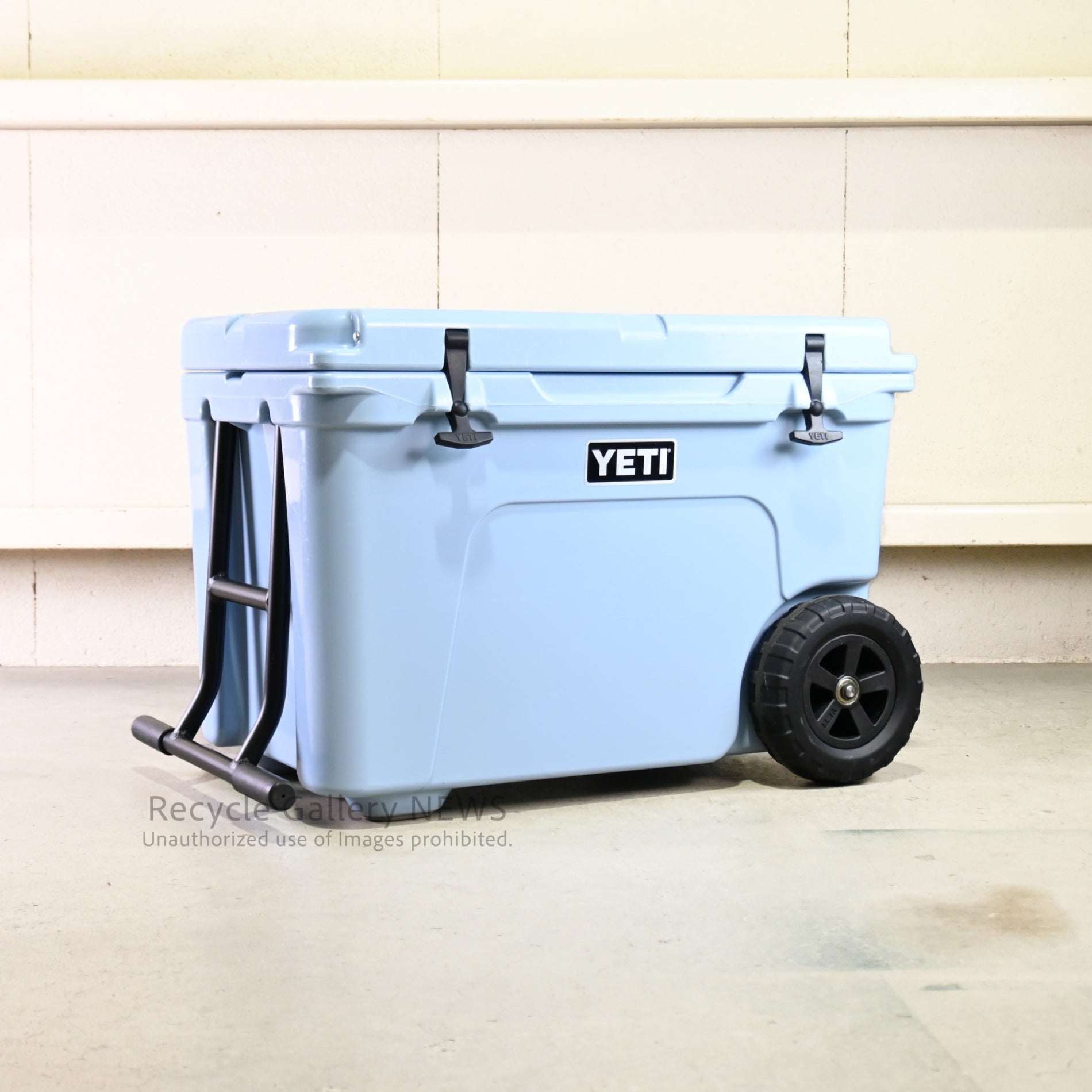 YETI  Tundra Cooler box (45L) Rare color Light Blue / イエティ タンドラ クーラーボックス45リットル ライトブルー
