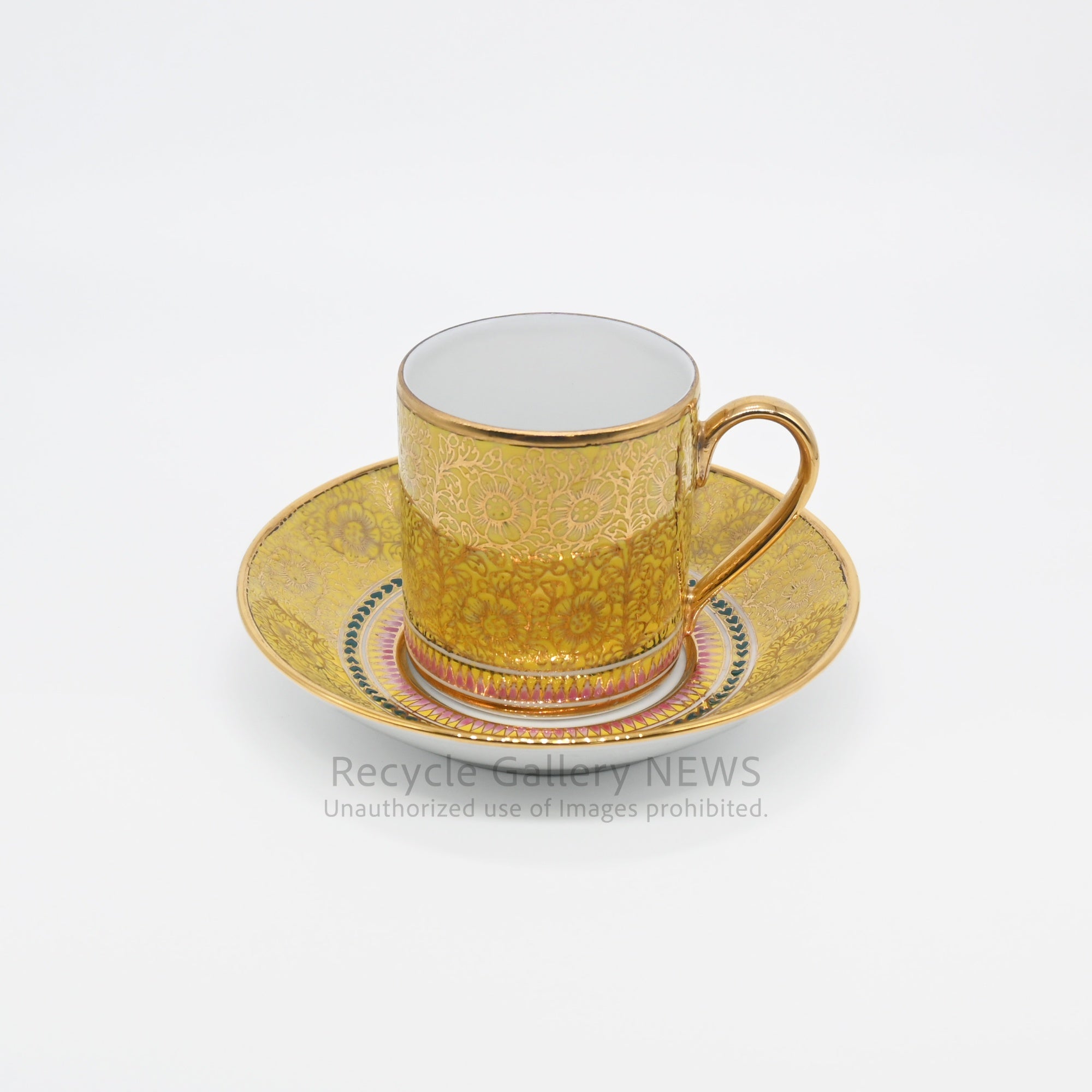 Thai Benjarong Cup & Saucer Gold Gilding Exotic Style Yellow / タイ陶磁器 ベンジャロン焼き C&S 金彩 エキゾチック イエロー